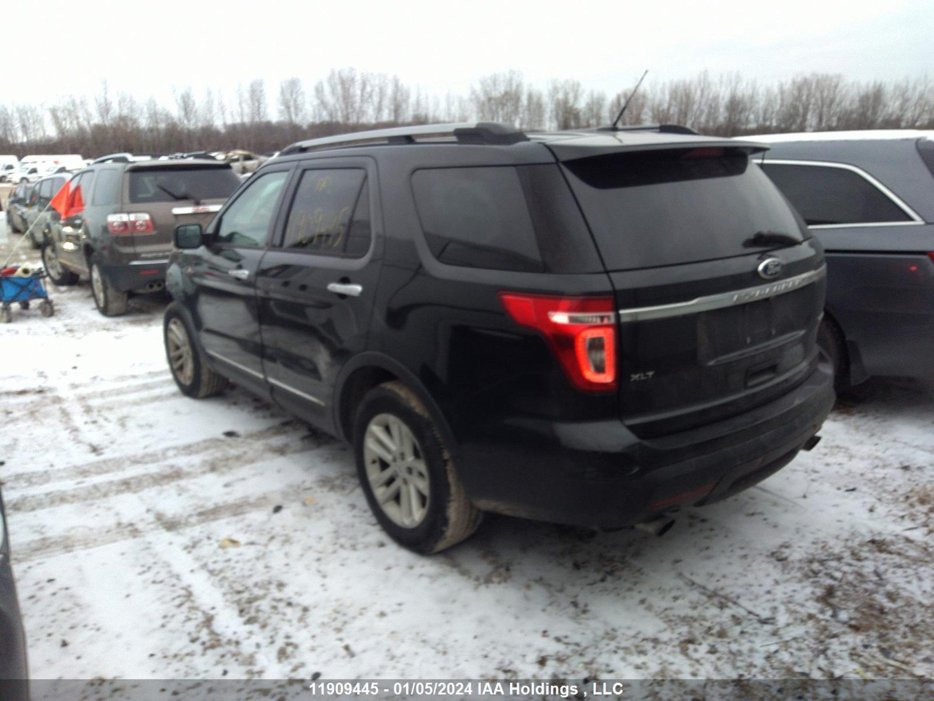 Photo 2 VIN: 1FM5K7D92DGB30162 - FORD EXPLORER 