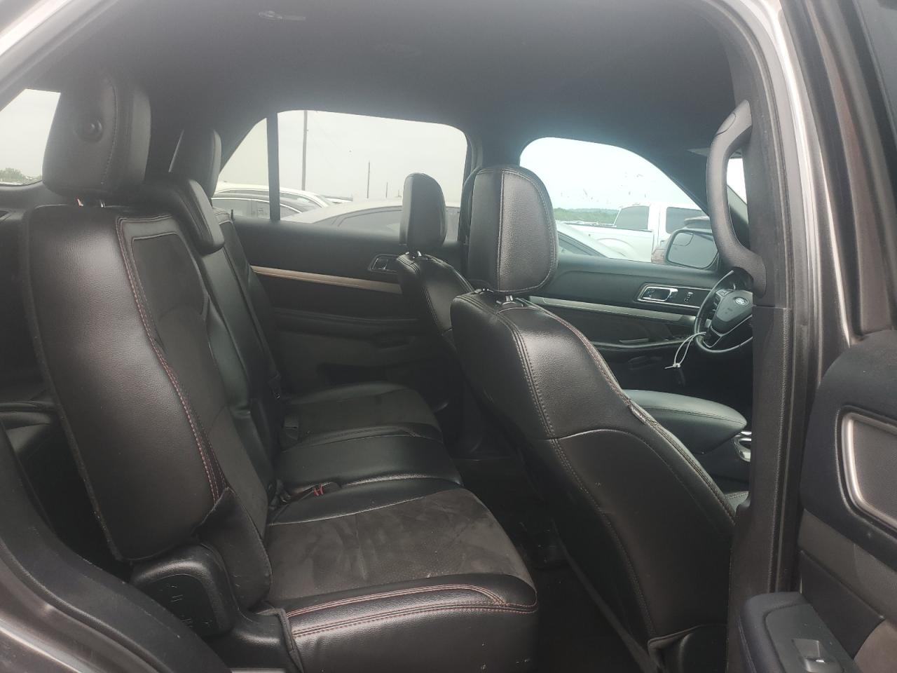 Photo 10 VIN: 1FM5K7DH5JGA45352 - FORD EXPLORER 