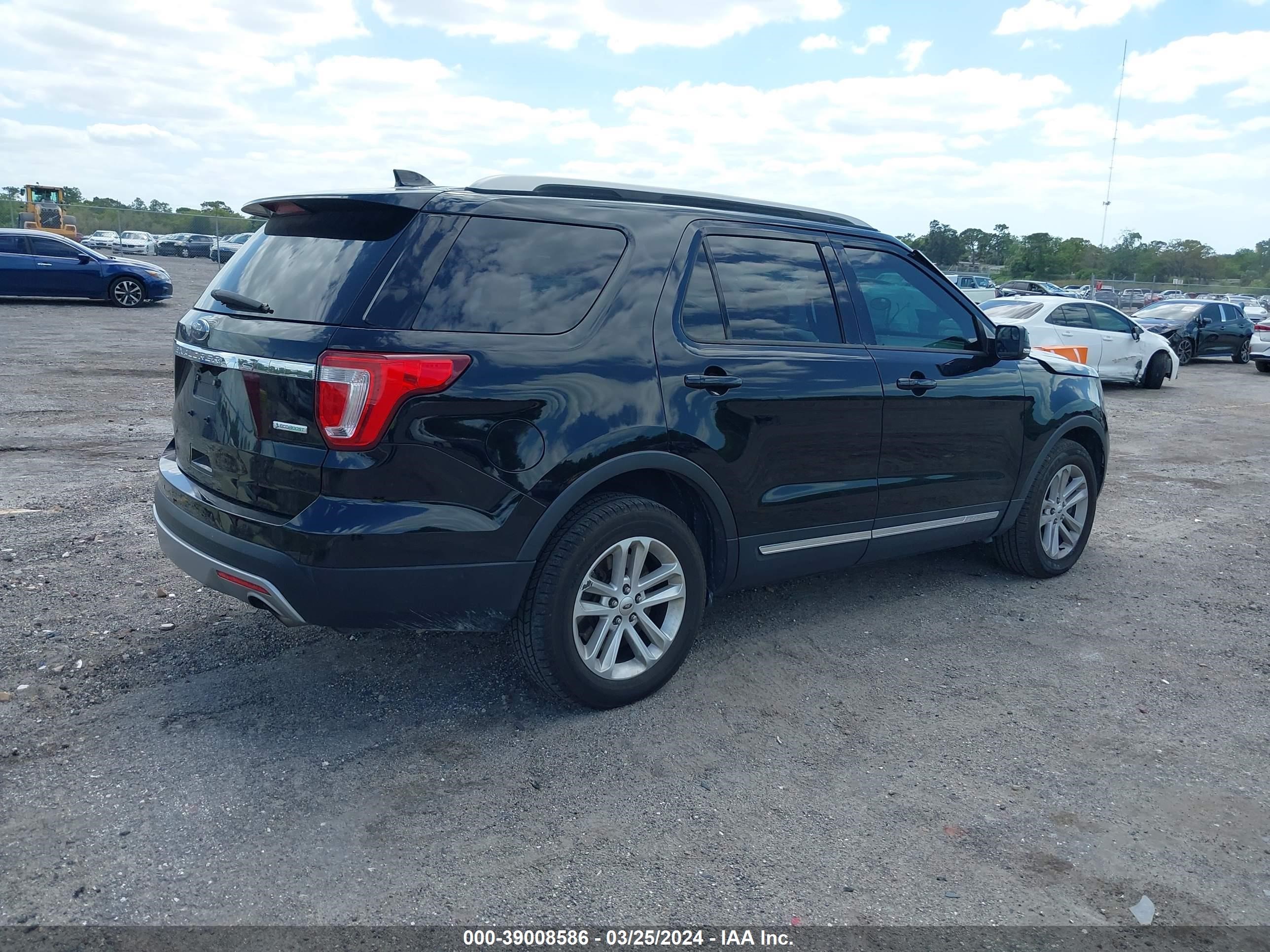 Photo 3 VIN: 1FM5K7DH8GGA93890 - FORD EXPLORER 