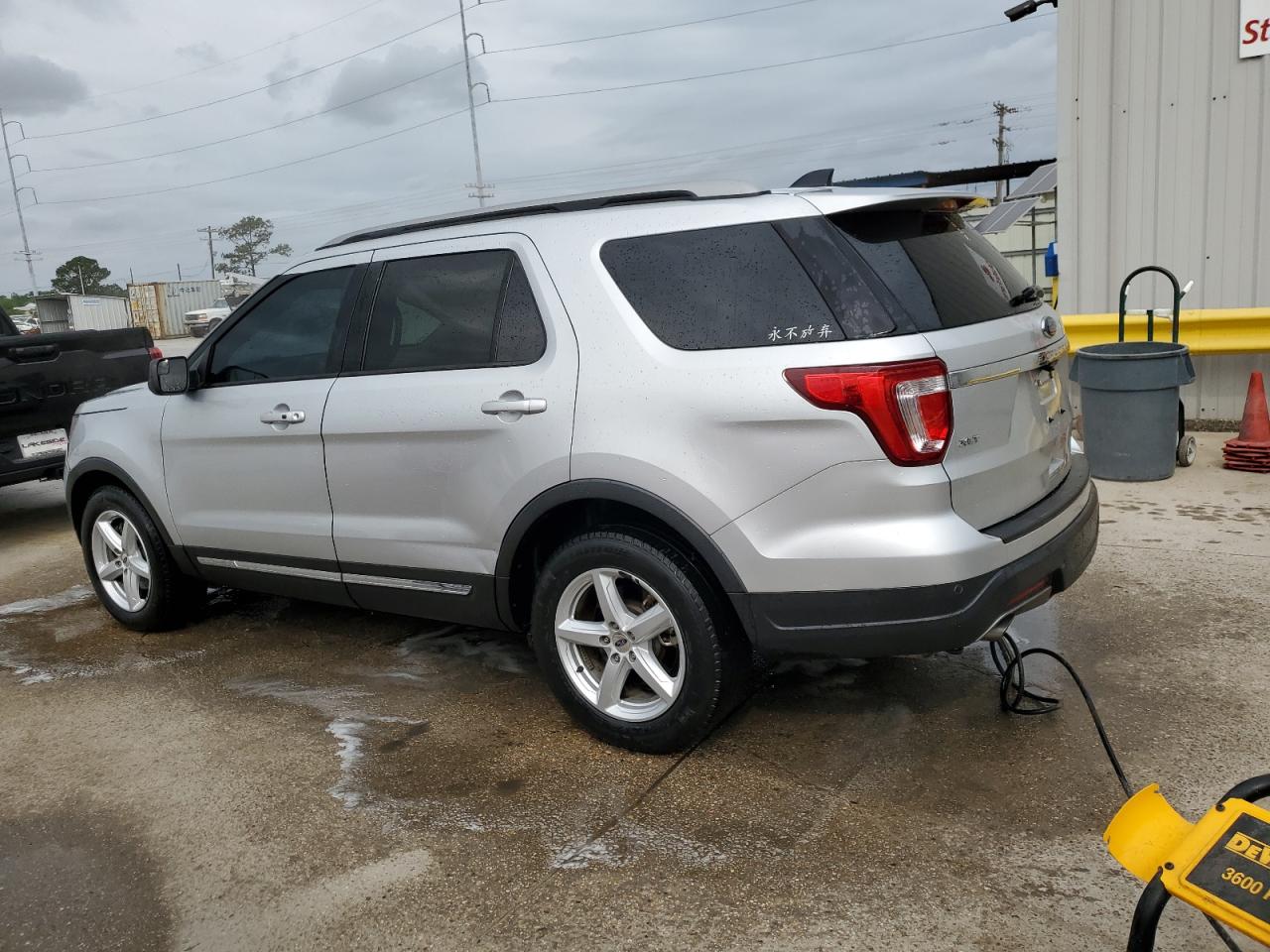 Photo 1 VIN: 1FM5K7DH8JGB63122 - FORD EXPLORER 