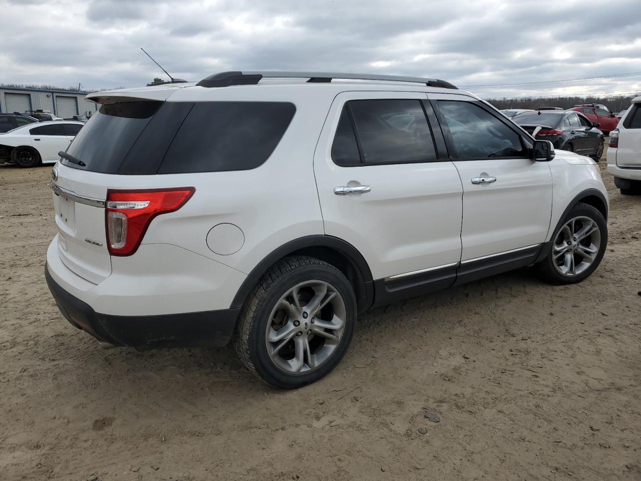 Photo 2 VIN: 1FM5K7F87DGA55639 - FORD EXPLORER 