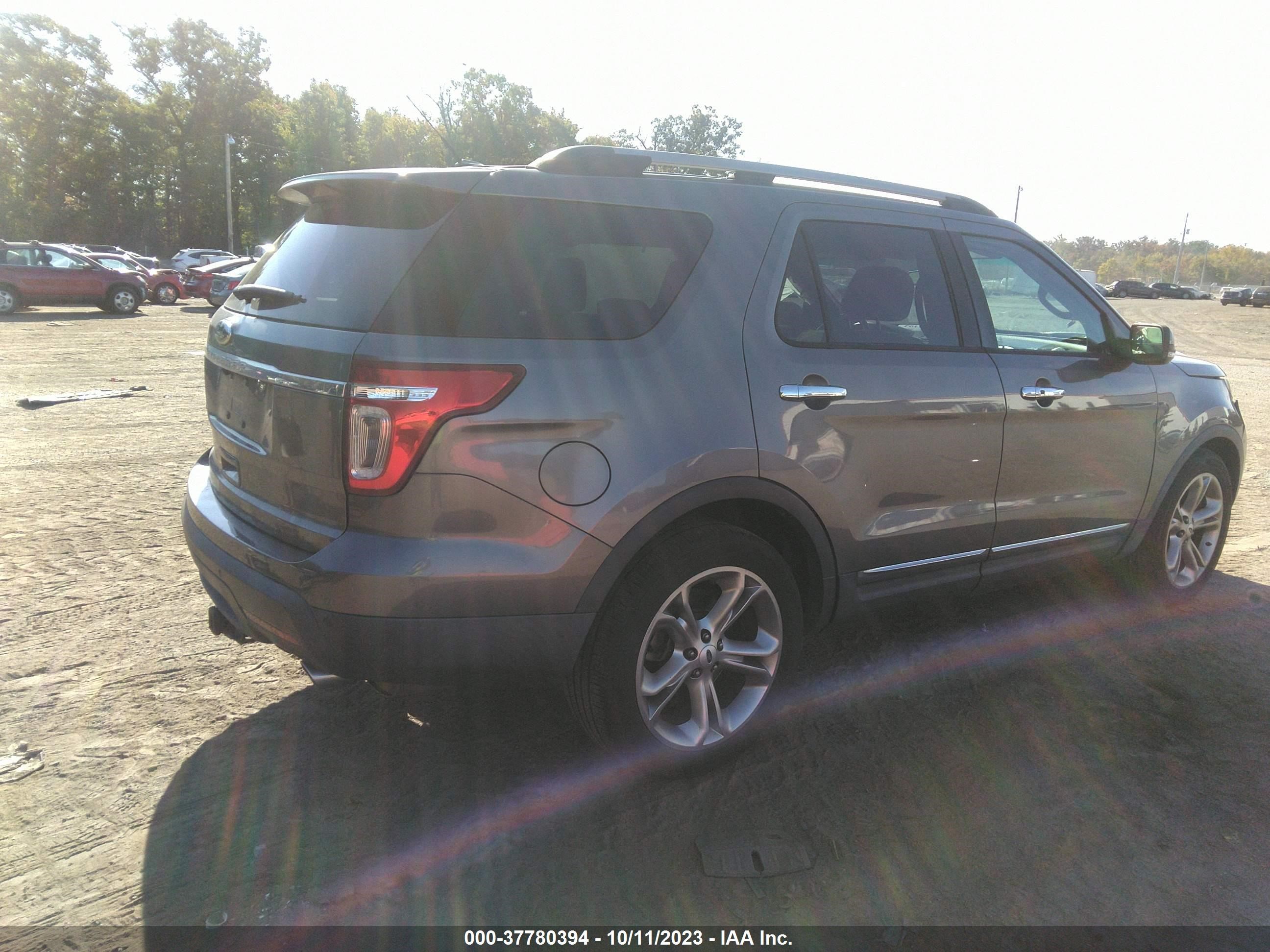 Photo 3 VIN: 1FM5K7F8XDGB20404 - FORD EXPLORER 