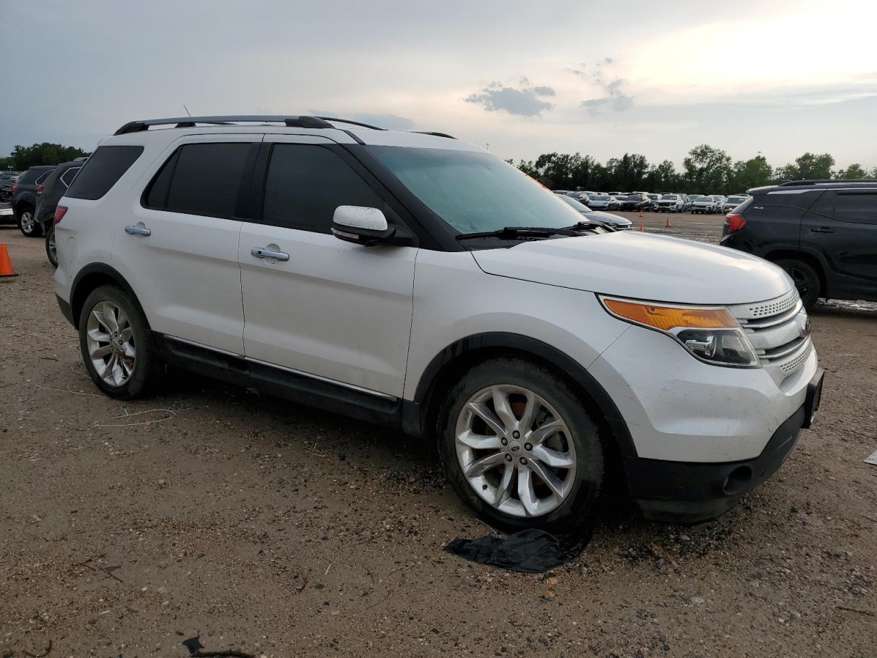 Photo 3 VIN: 1FM5K7F8XFGA85477 - FORD EXPLORER 