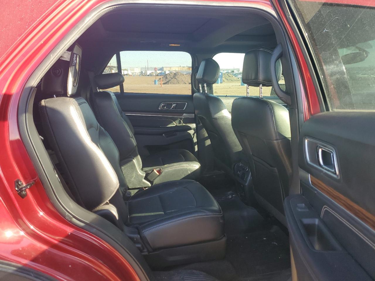 Photo 10 VIN: 1FM5K7F8XHGE38853 - FORD EXPLORER 