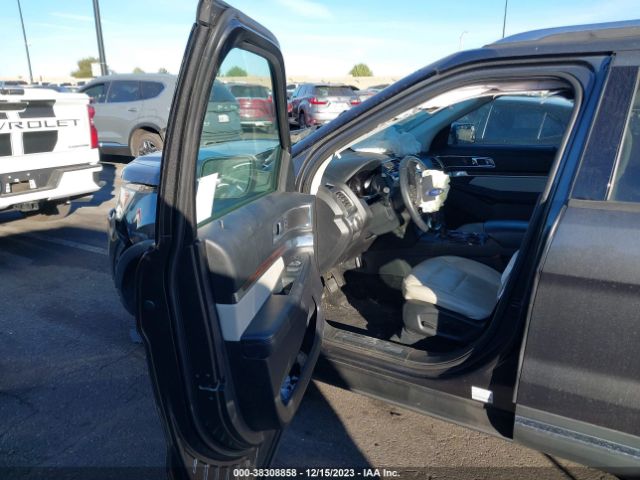 Photo 4 VIN: 1FM5K7F8XKGA22342 - FORD EXPLORER 