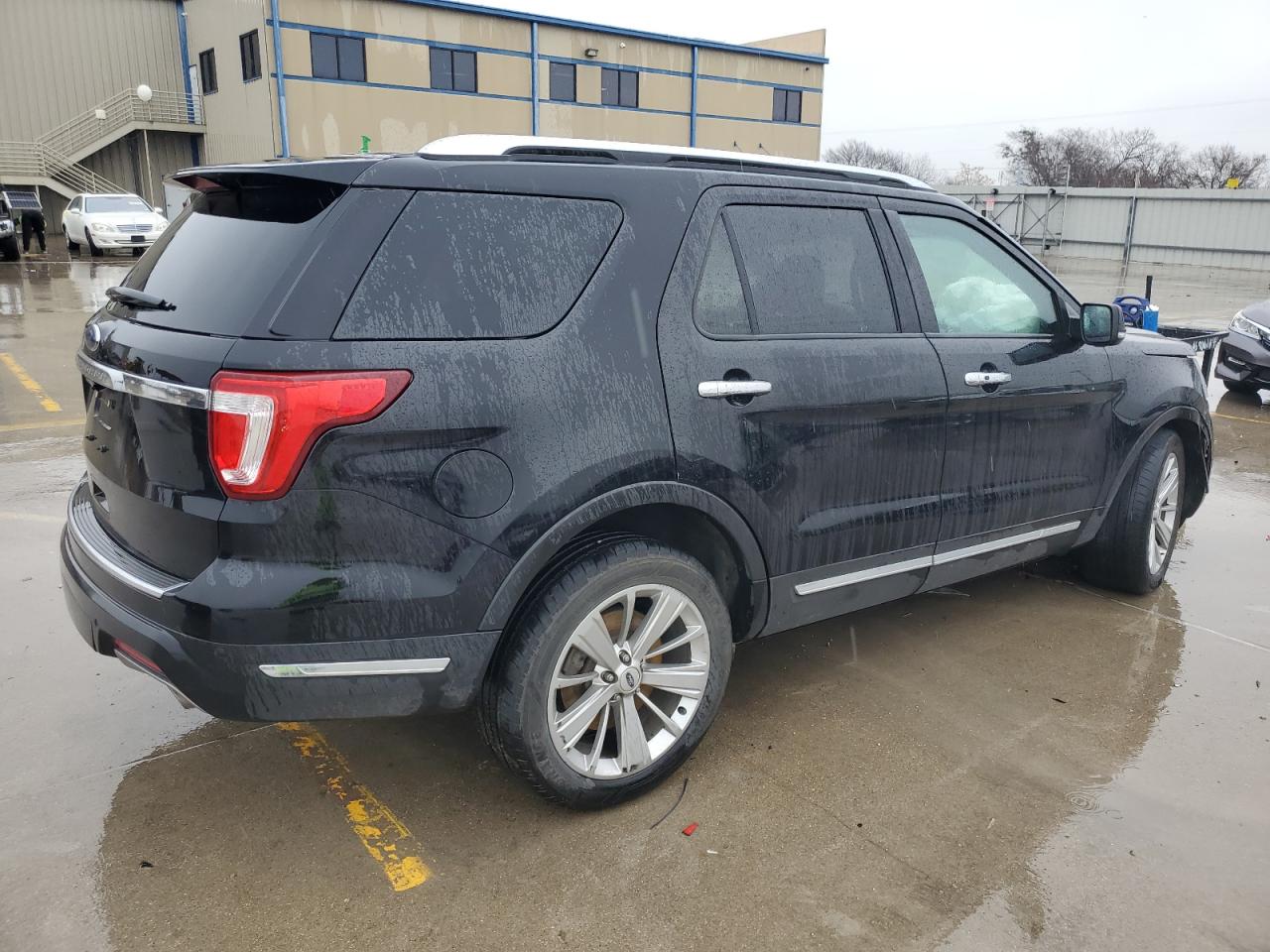 Photo 2 VIN: 1FM5K7F8XKGB42013 - FORD EXPLORER 