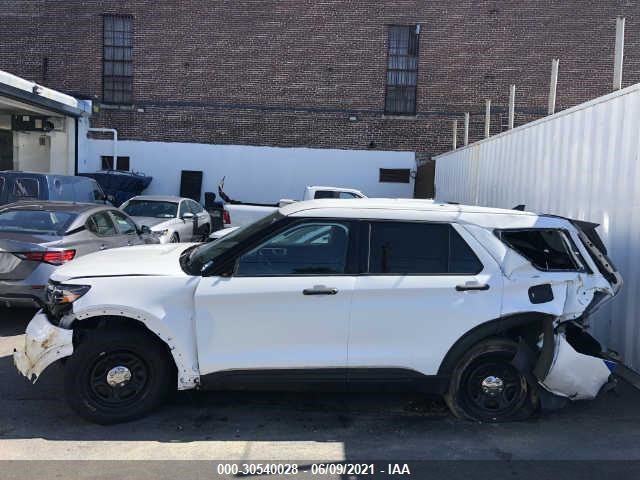 Photo 5 VIN: 1FM5K8AR6FGB62349 - FORD UTILITY POLICE 