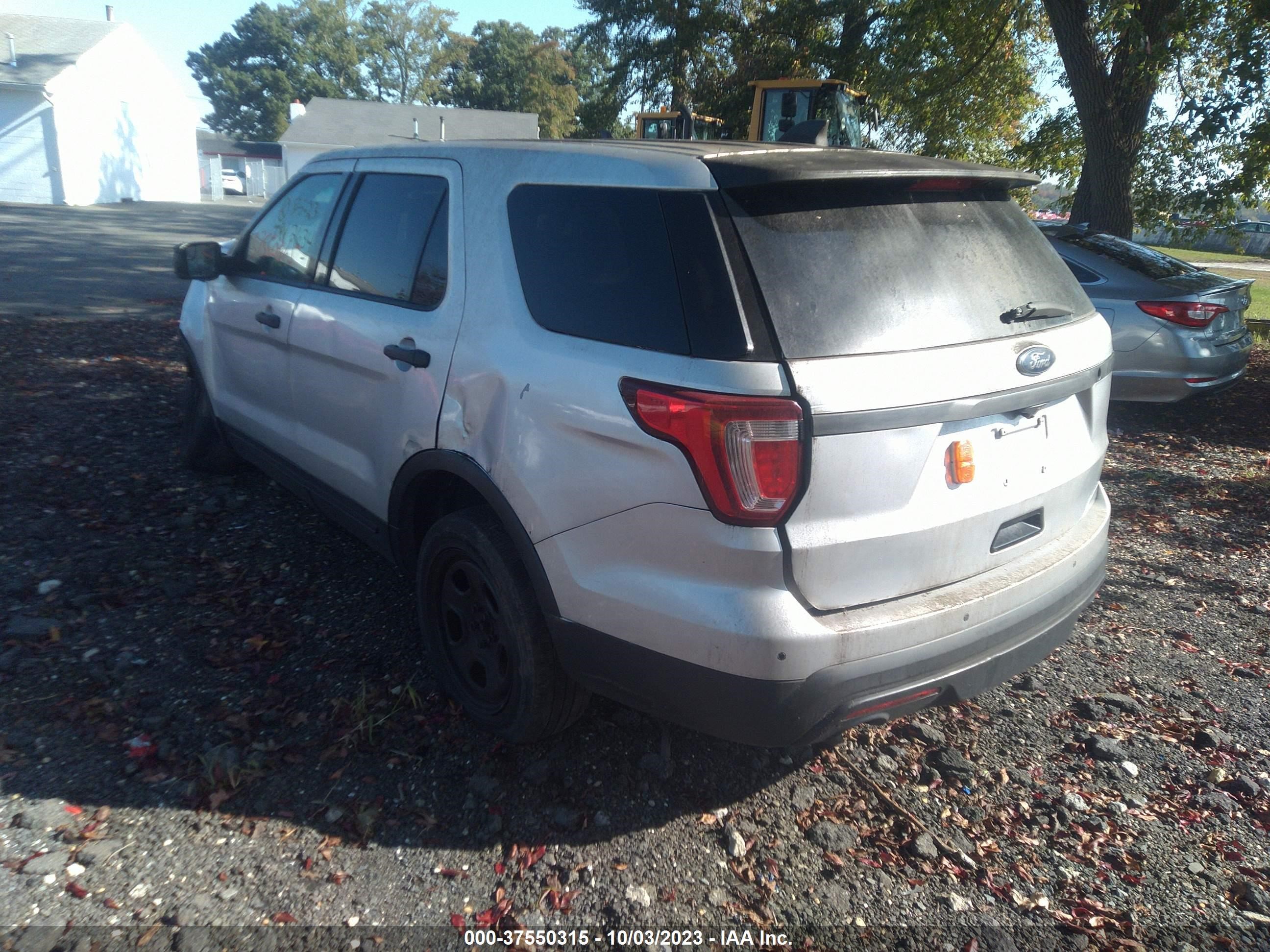 Photo 2 VIN: 1FM5K8AR9JGA20683 - FORD POLICE 