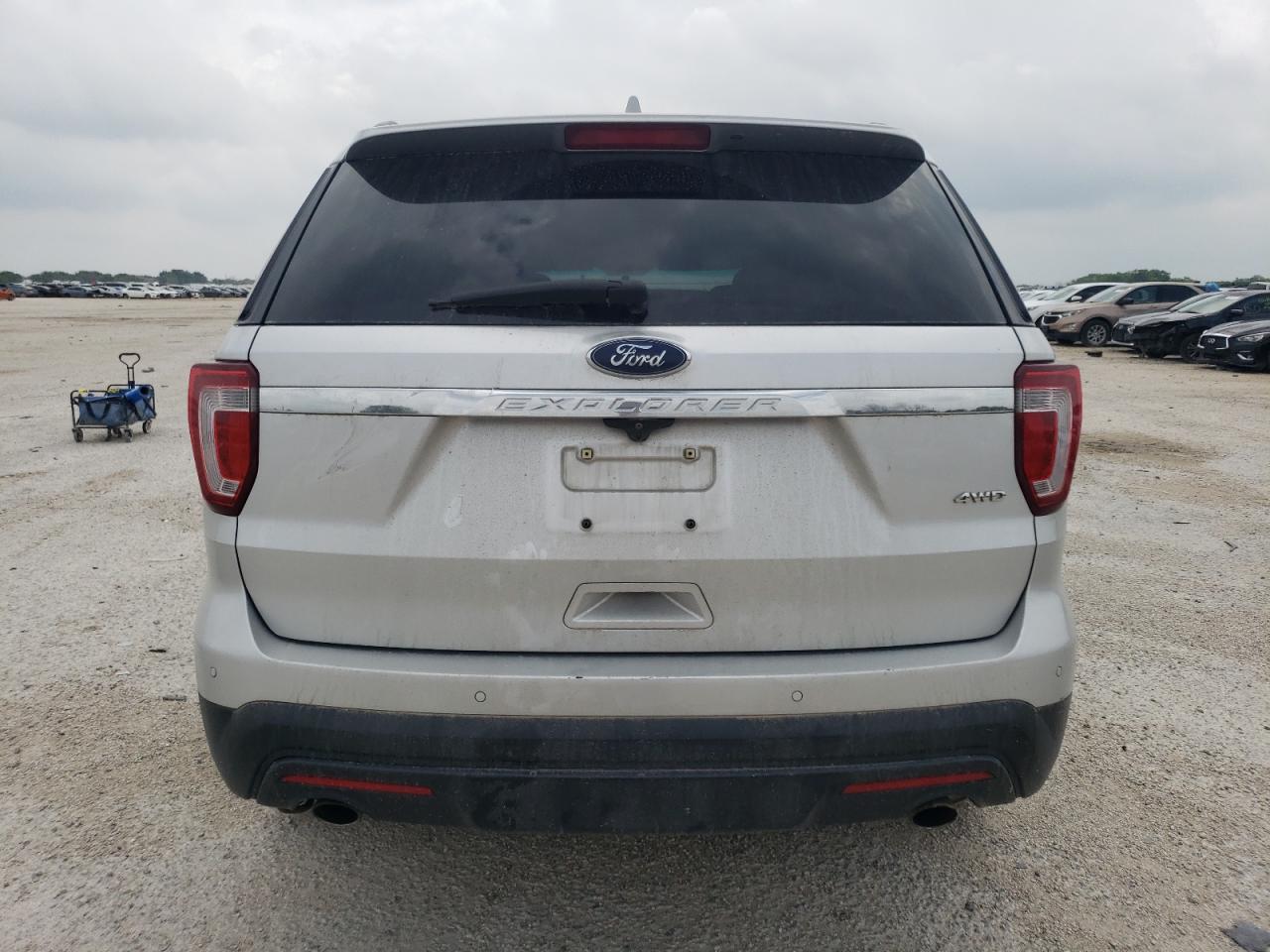 Photo 5 VIN: 1FM5K8B80HGA88838 - FORD EXPLORER 