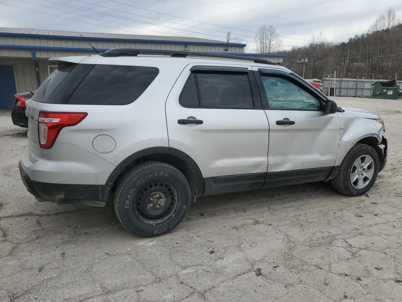 Photo 2 VIN: 1FM5K8B81DGB75917 - FORD EXPLORER 