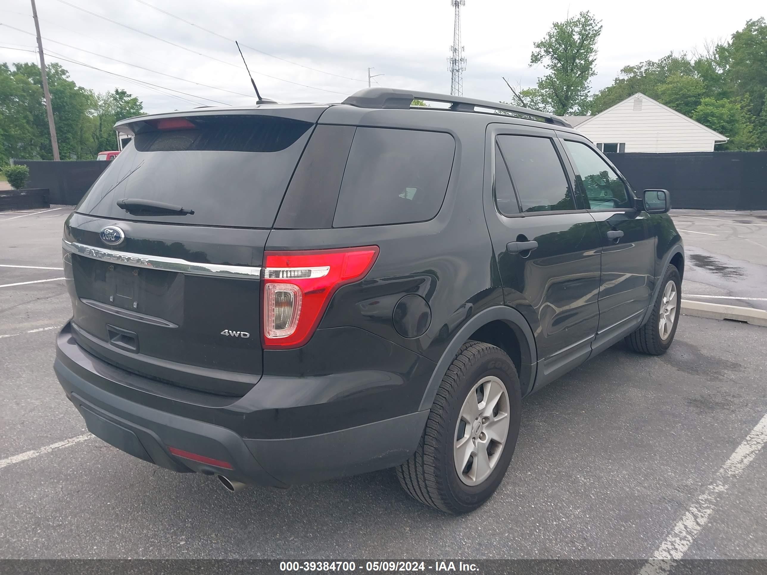 Photo 3 VIN: 1FM5K8B8XEGA76580 - FORD EXPLORER 