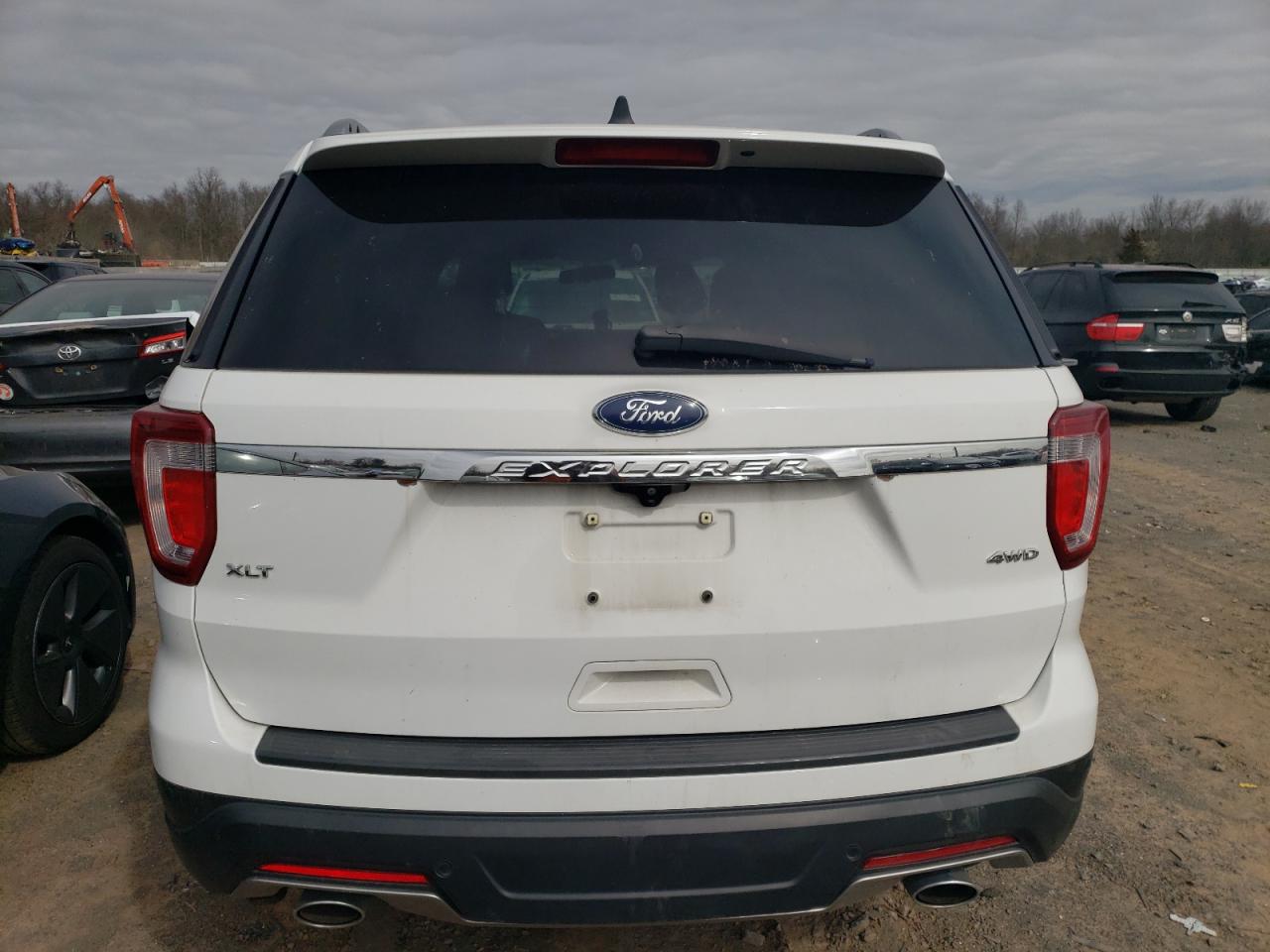 Photo 5 VIN: 1FM5K8D80JGA77812 - FORD EXPLORER 