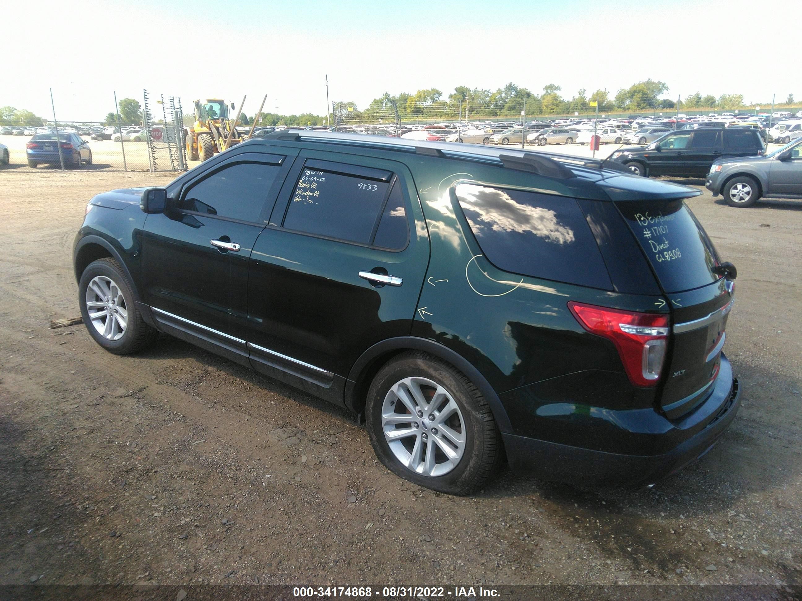 Photo 2 VIN: 1FM5K8D81DGA24833 - FORD EXPLORER 