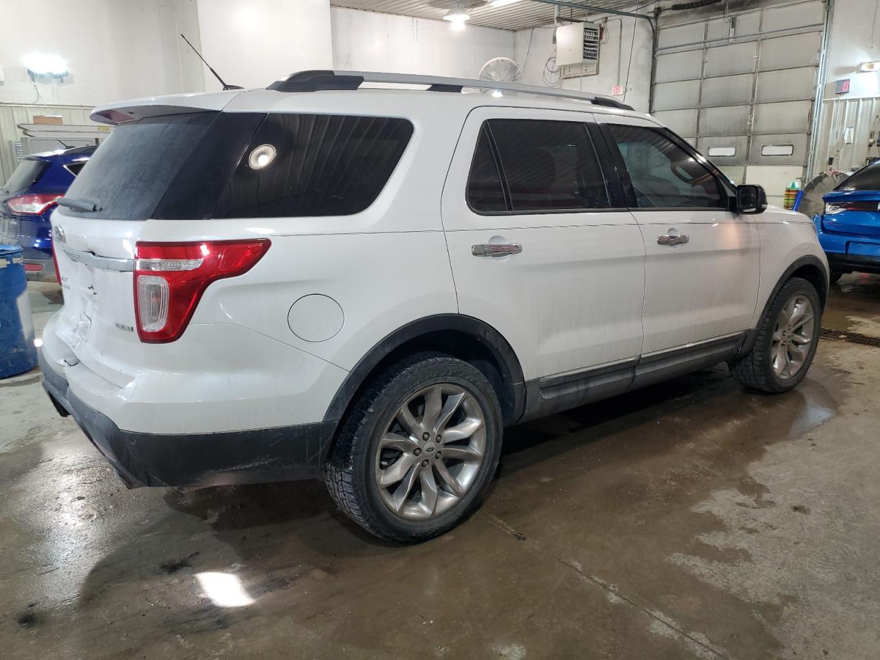 Photo 2 VIN: 1FM5K8D81DGB12796 - FORD EXPLORER 