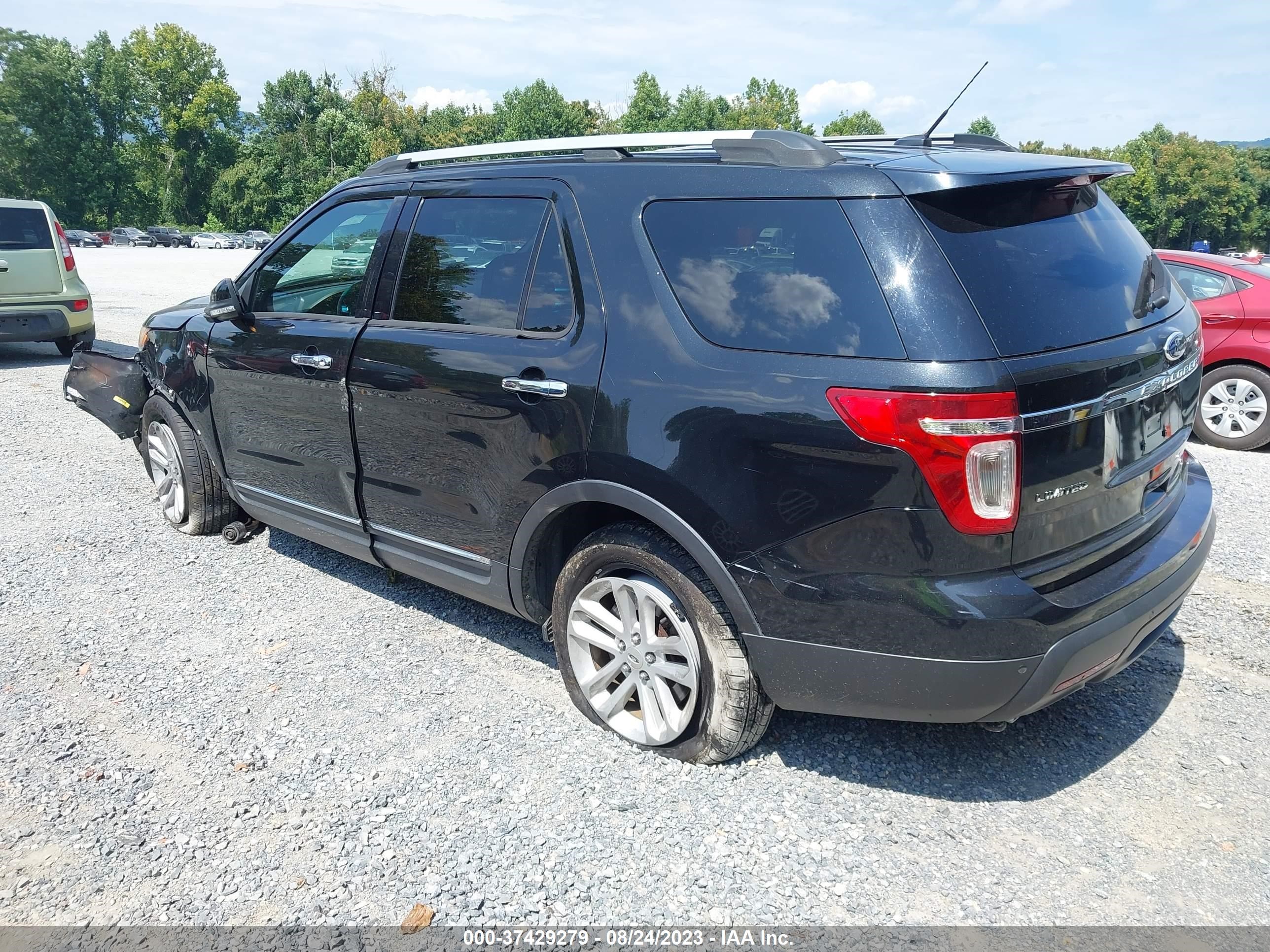 Photo 2 VIN: 1FM5K8D81DGC18410 - FORD EXPLORER 