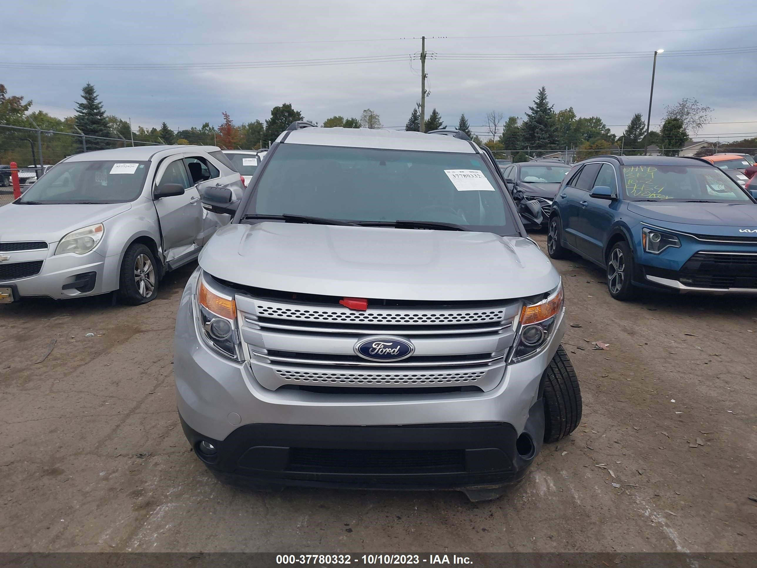 Photo 11 VIN: 1FM5K8D81FGB01106 - FORD EXPLORER 