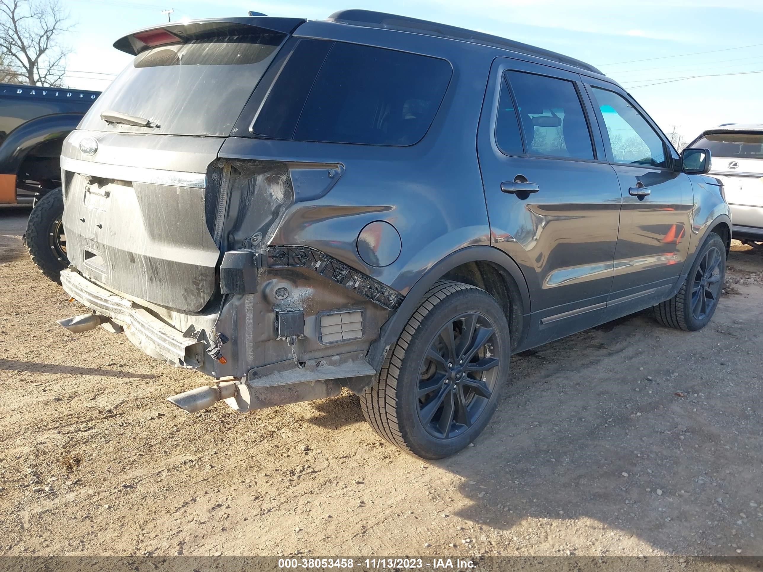 Photo 3 VIN: 1FM5K8D81HGA02191 - FORD EXPLORER 