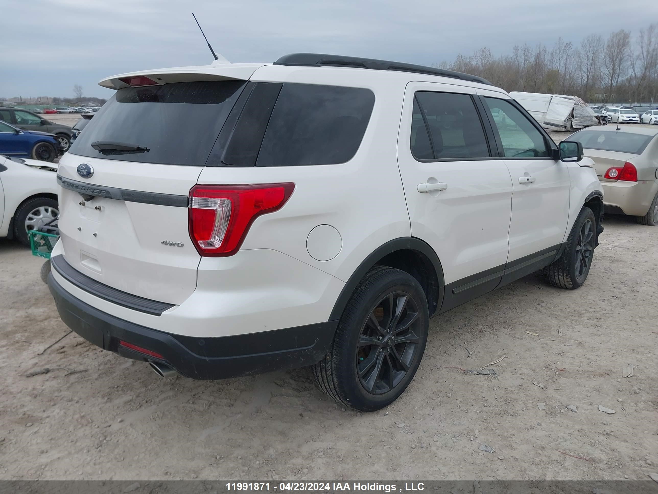 Photo 3 VIN: 1FM5K8D81KGA54542 - FORD EXPLORER 