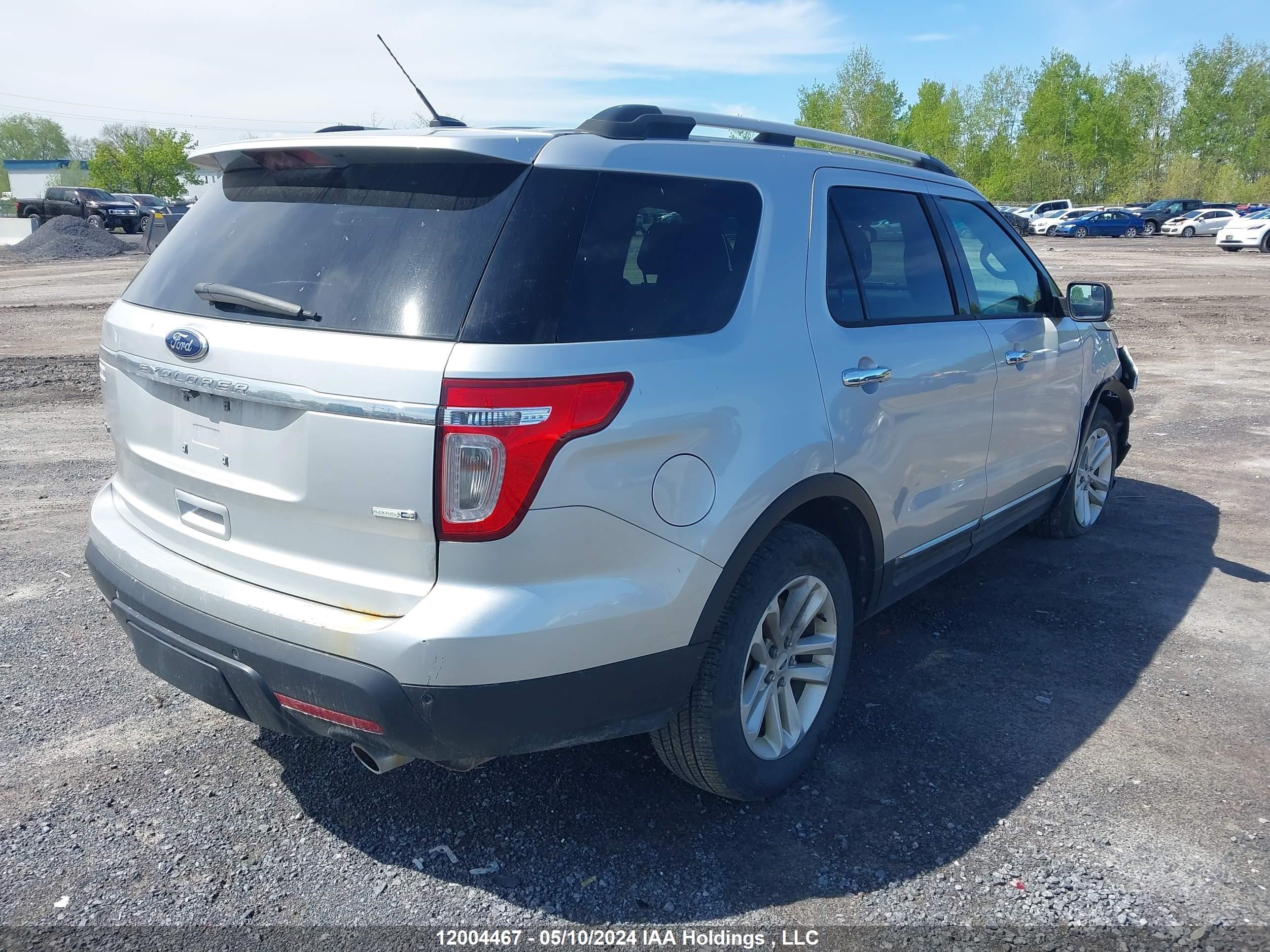 Photo 3 VIN: 1FM5K8D82EGB92126 - FORD EXPLORER 