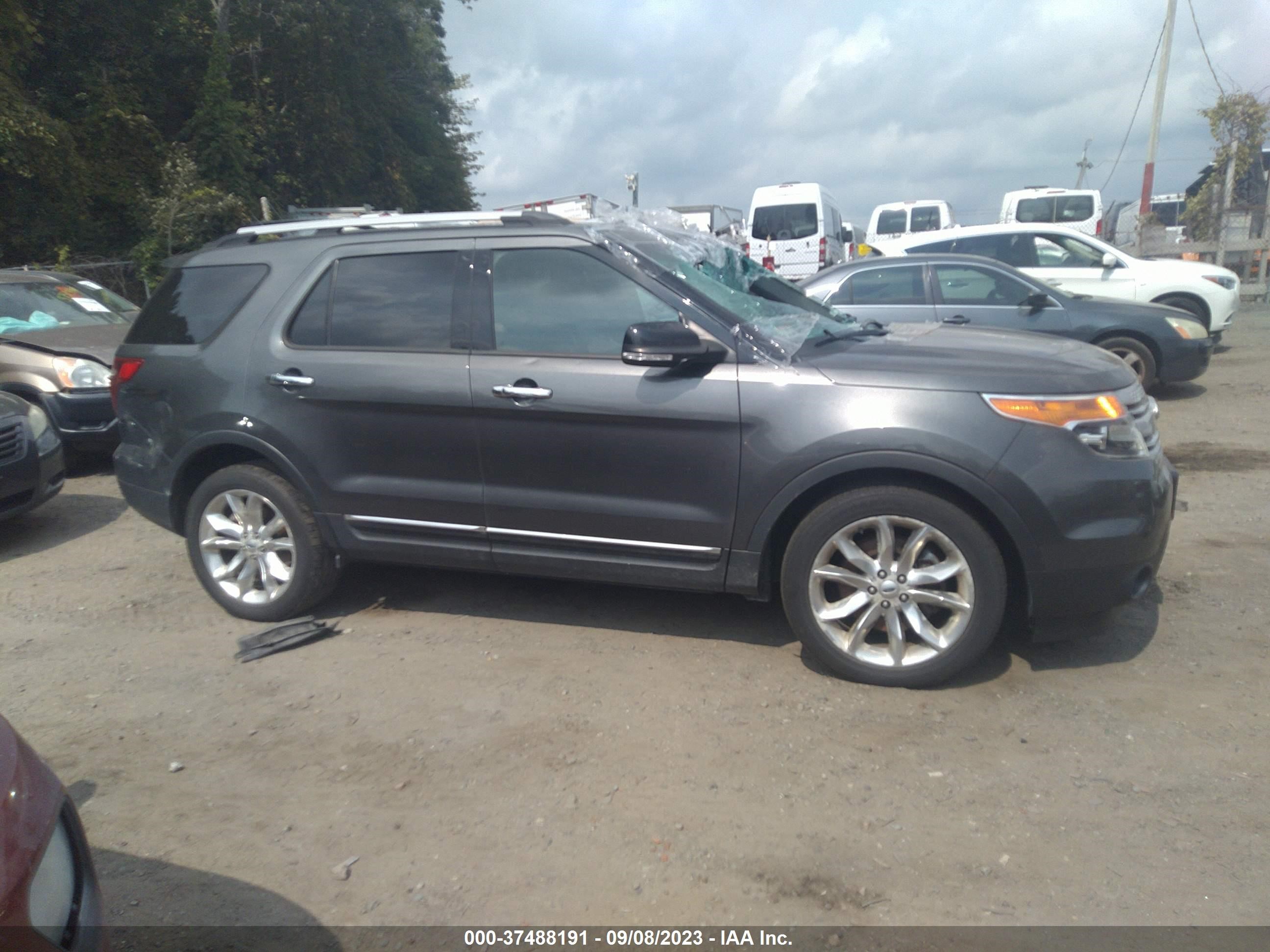 Photo 12 VIN: 1FM5K8D82FGC14241 - FORD EXPLORER 