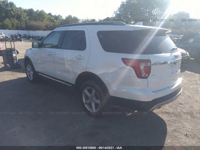 Photo 2 VIN: 1FM5K8D82HGD95182 - FORD EXPLORER 