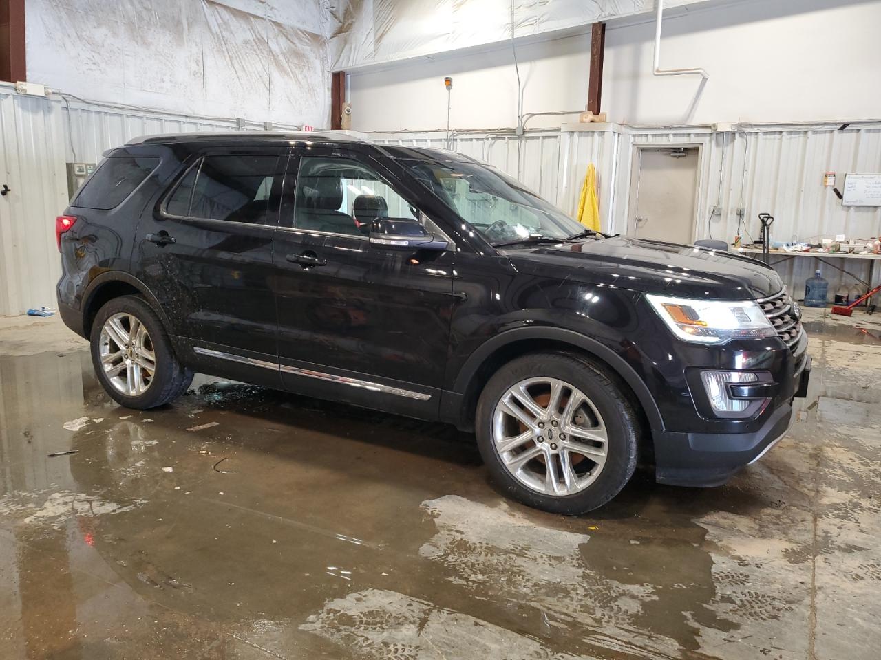 Photo 3 VIN: 1FM5K8D82HGE10490 - FORD EXPLORER 