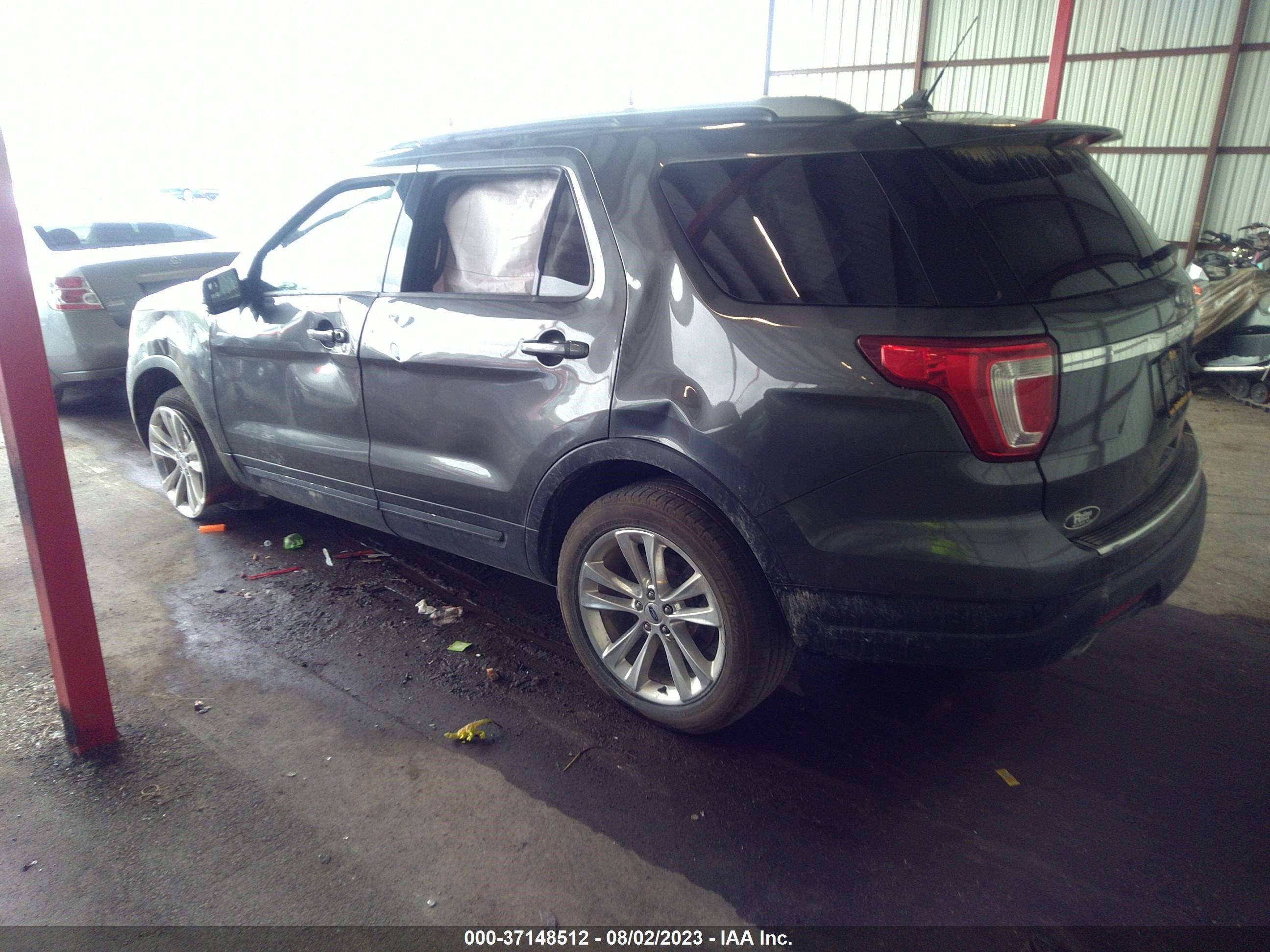 Photo 13 VIN: 1FM5K8D82JGA13111 - FORD EXPLORER 