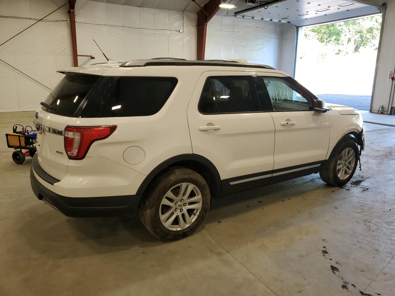 Photo 2 VIN: 1FM5K8D82KGB18751 - FORD EXPLORER 