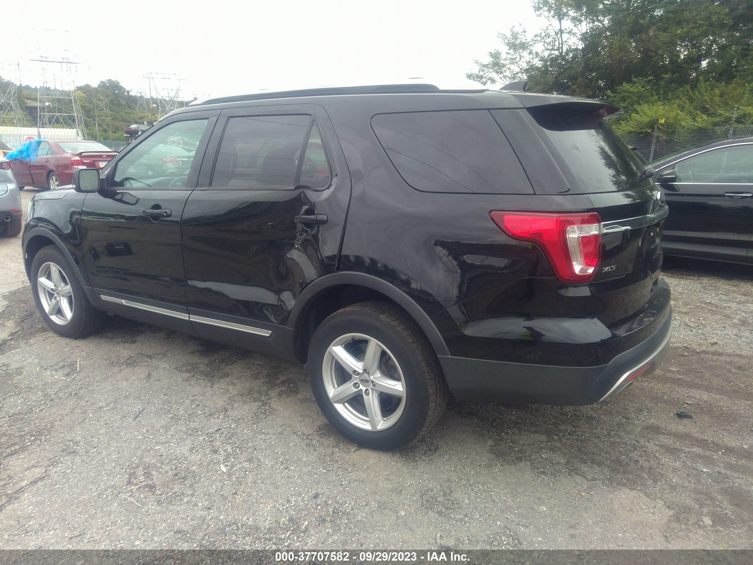 Photo 2 VIN: 1FM5K8D83GGC30126 - FORD EXPLORER 