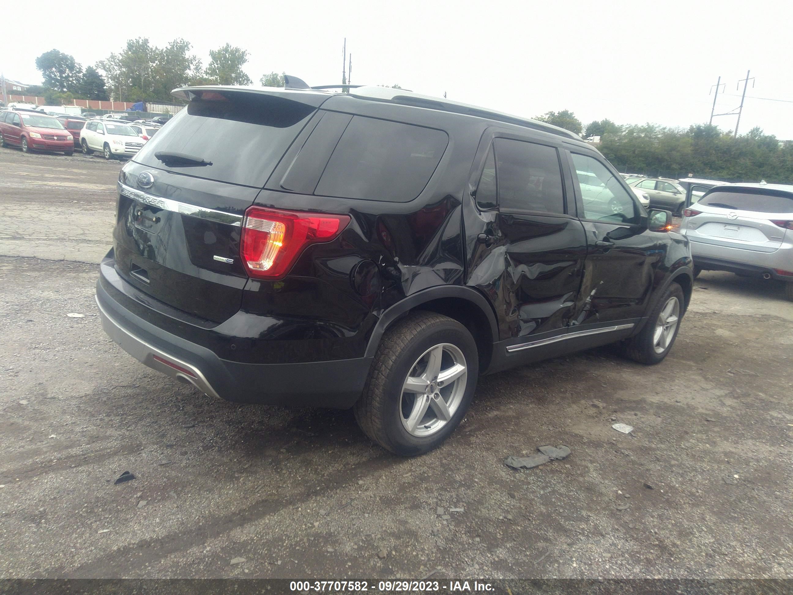 Photo 3 VIN: 1FM5K8D83GGC30126 - FORD EXPLORER 