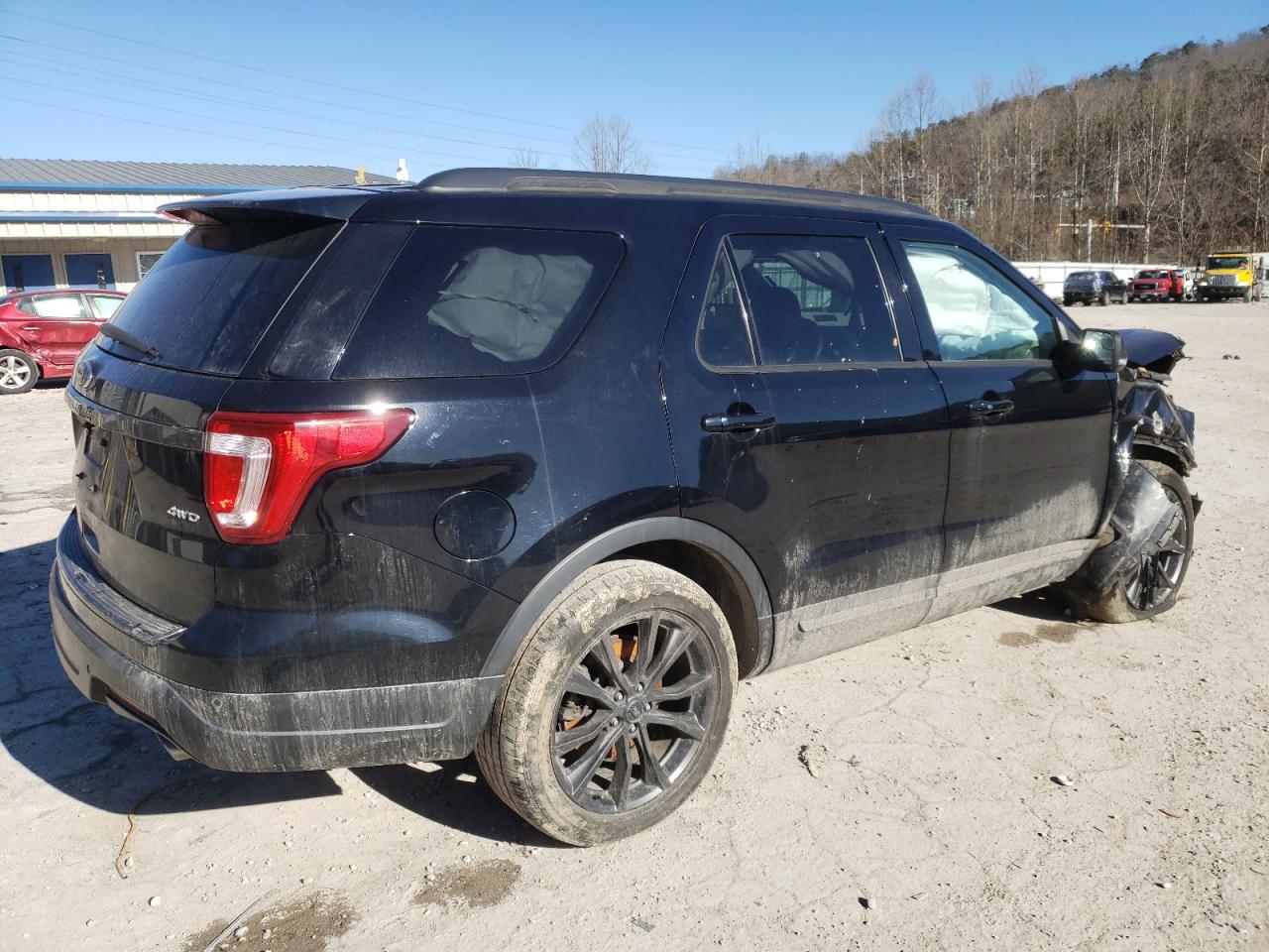 Photo 2 VIN: 1FM5K8D83JGA78310 - FORD EXPLORER 