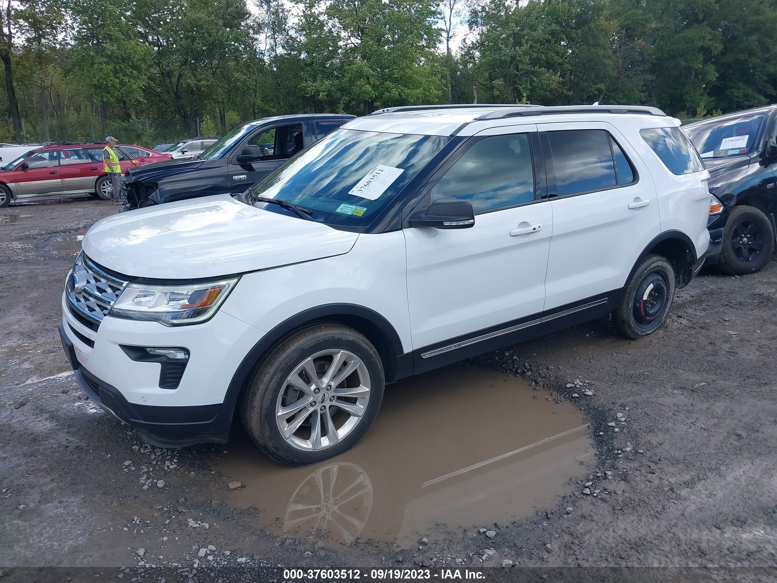 Photo 1 VIN: 1FM5K8D83KGA81905 - FORD EXPLORER 