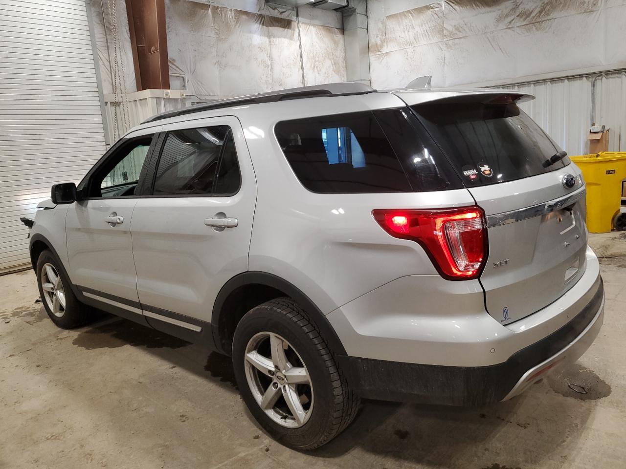 Photo 1 VIN: 1FM5K8D84HGB28903 - FORD EXPLORER 