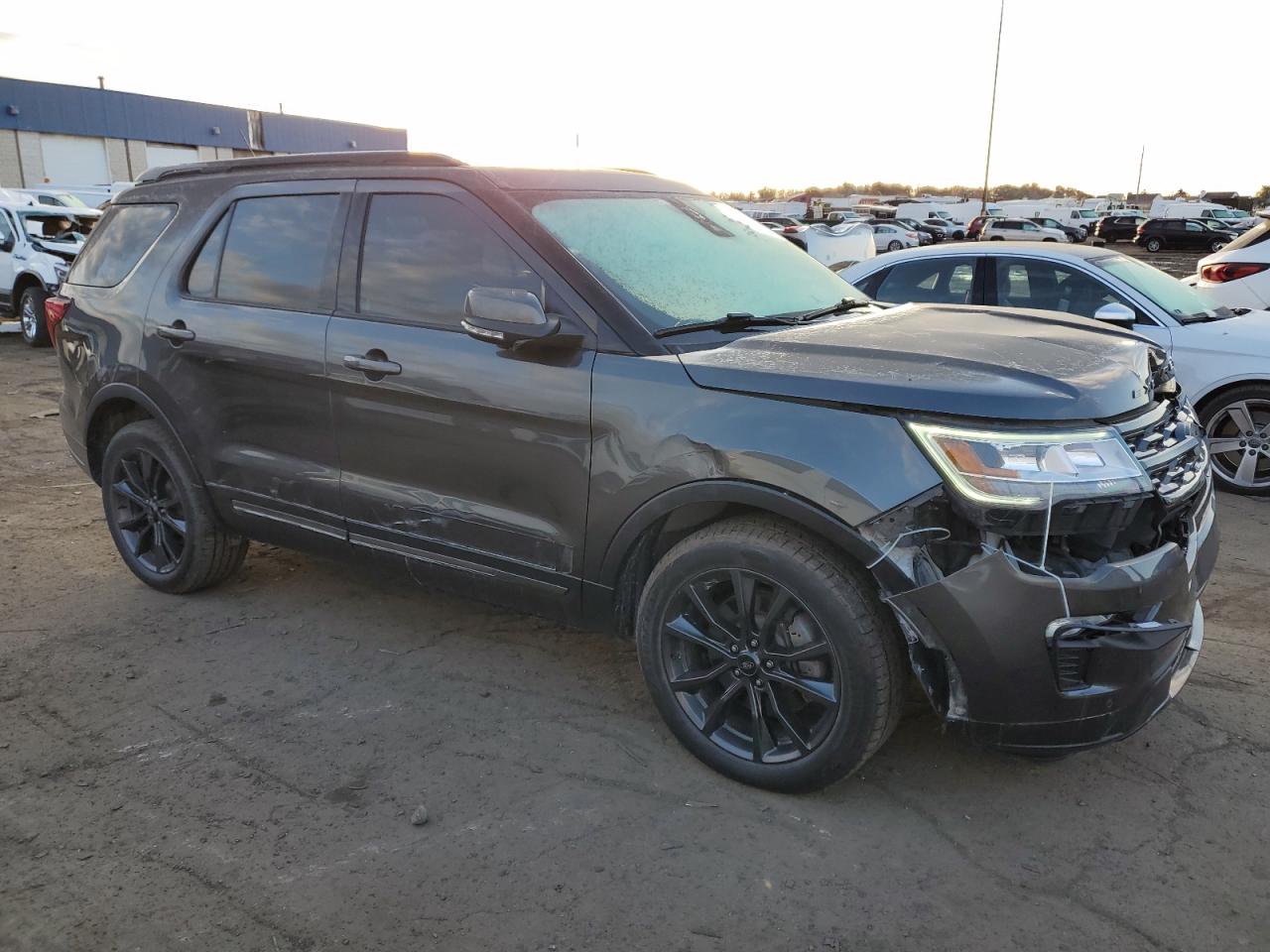 Photo 3 VIN: 1FM5K8D84KGA07005 - FORD EXPLORER 