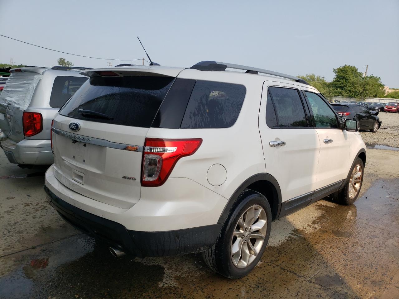 Photo 2 VIN: 1FM5K8D85FGA31092 - FORD EXPLORER 