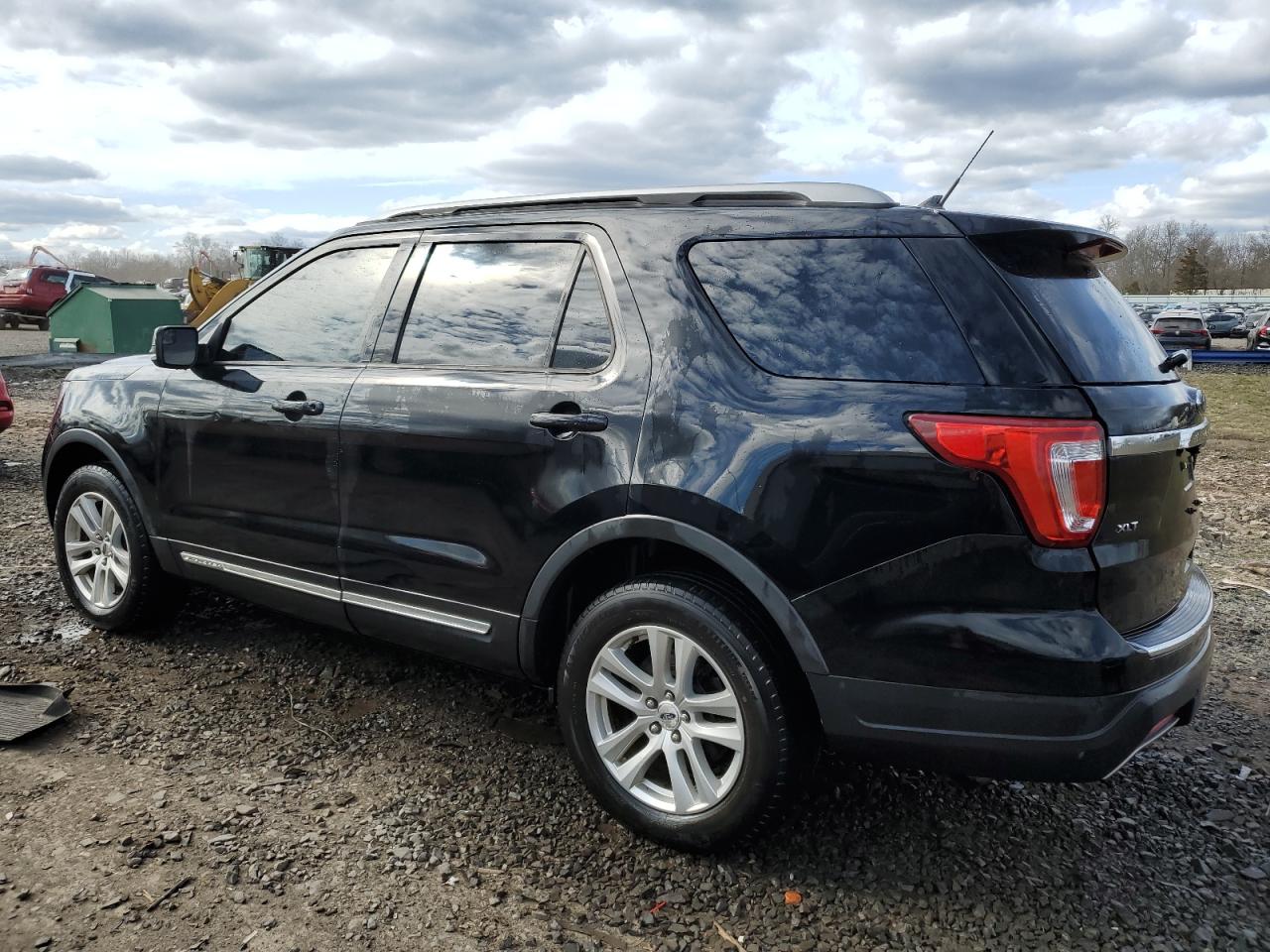 Photo 1 VIN: 1FM5K8D85JGB02252 - FORD EXPLORER 