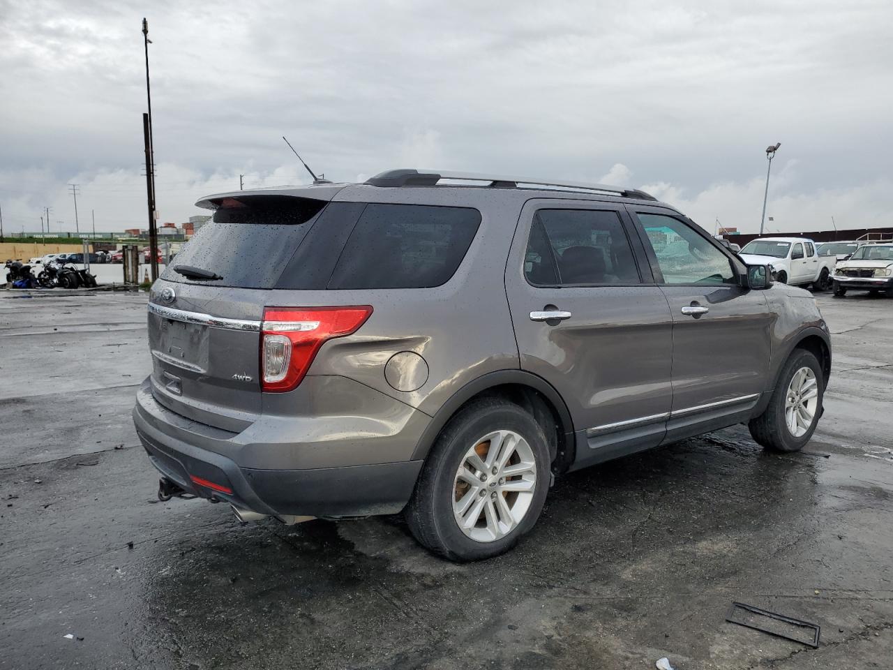 Photo 2 VIN: 1FM5K8D87DGC00459 - FORD EXPLORER 