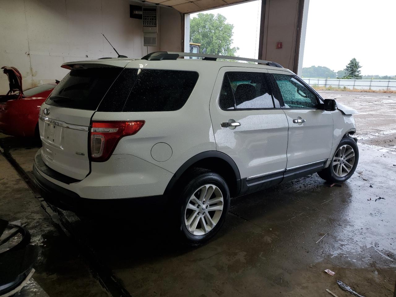 Photo 2 VIN: 1FM5K8D87EGB27160 - FORD EXPLORER 