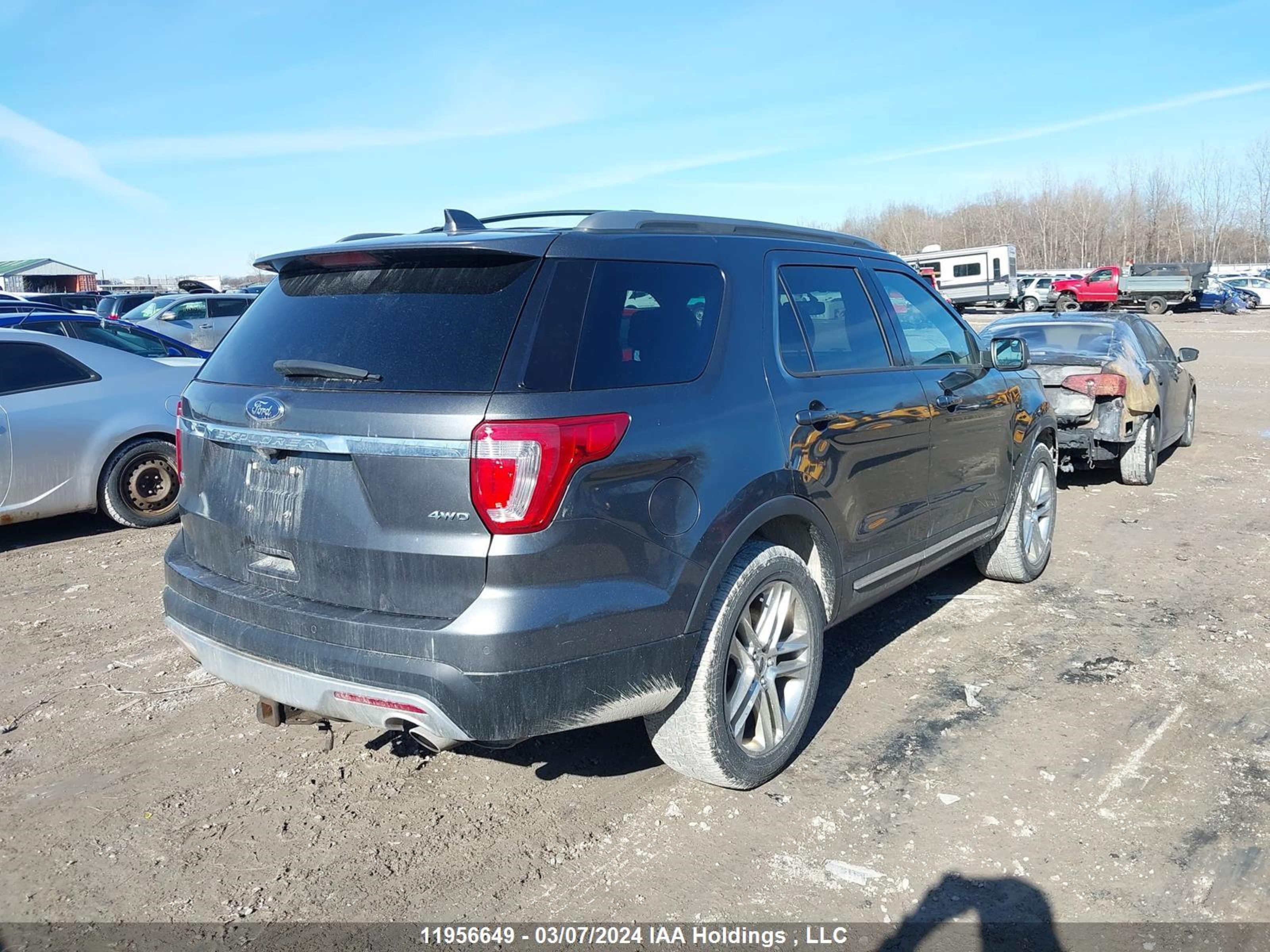 Photo 3 VIN: 1FM5K8D87HGA45224 - FORD EXPLORER 