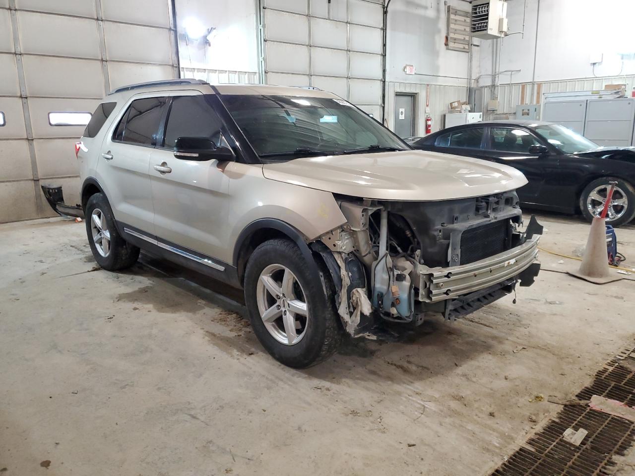 Photo 3 VIN: 1FM5K8D87HGC46380 - FORD EXPLORER 