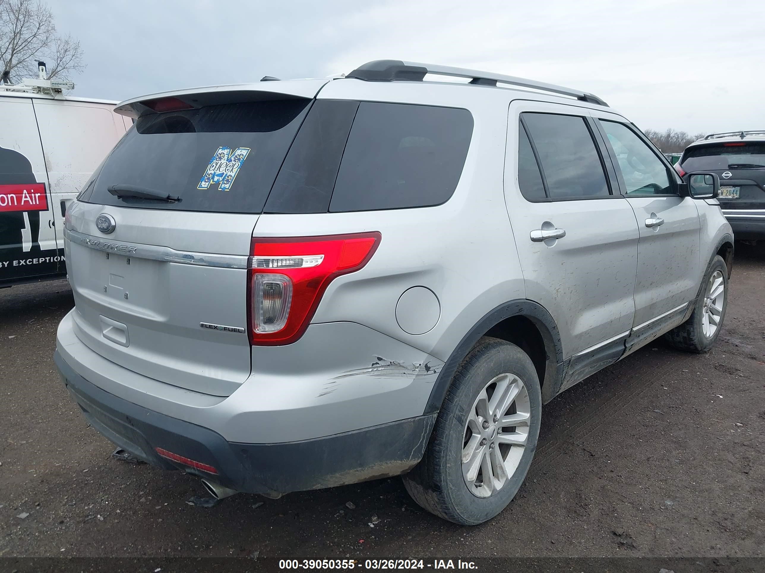 Photo 3 VIN: 1FM5K8D88FGB03841 - FORD EXPLORER 