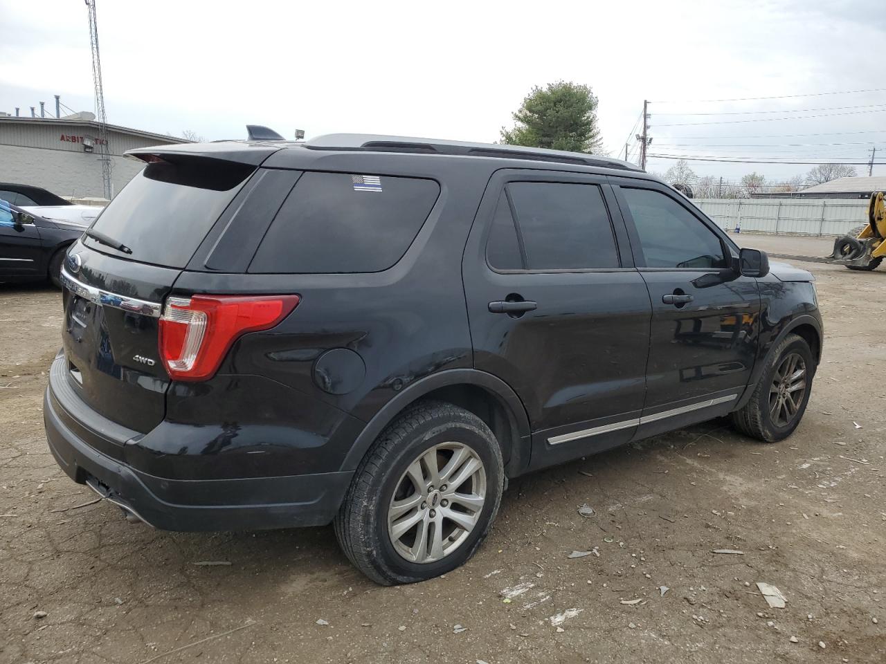 Photo 2 VIN: 1FM5K8D88JGA53516 - FORD EXPLORER 