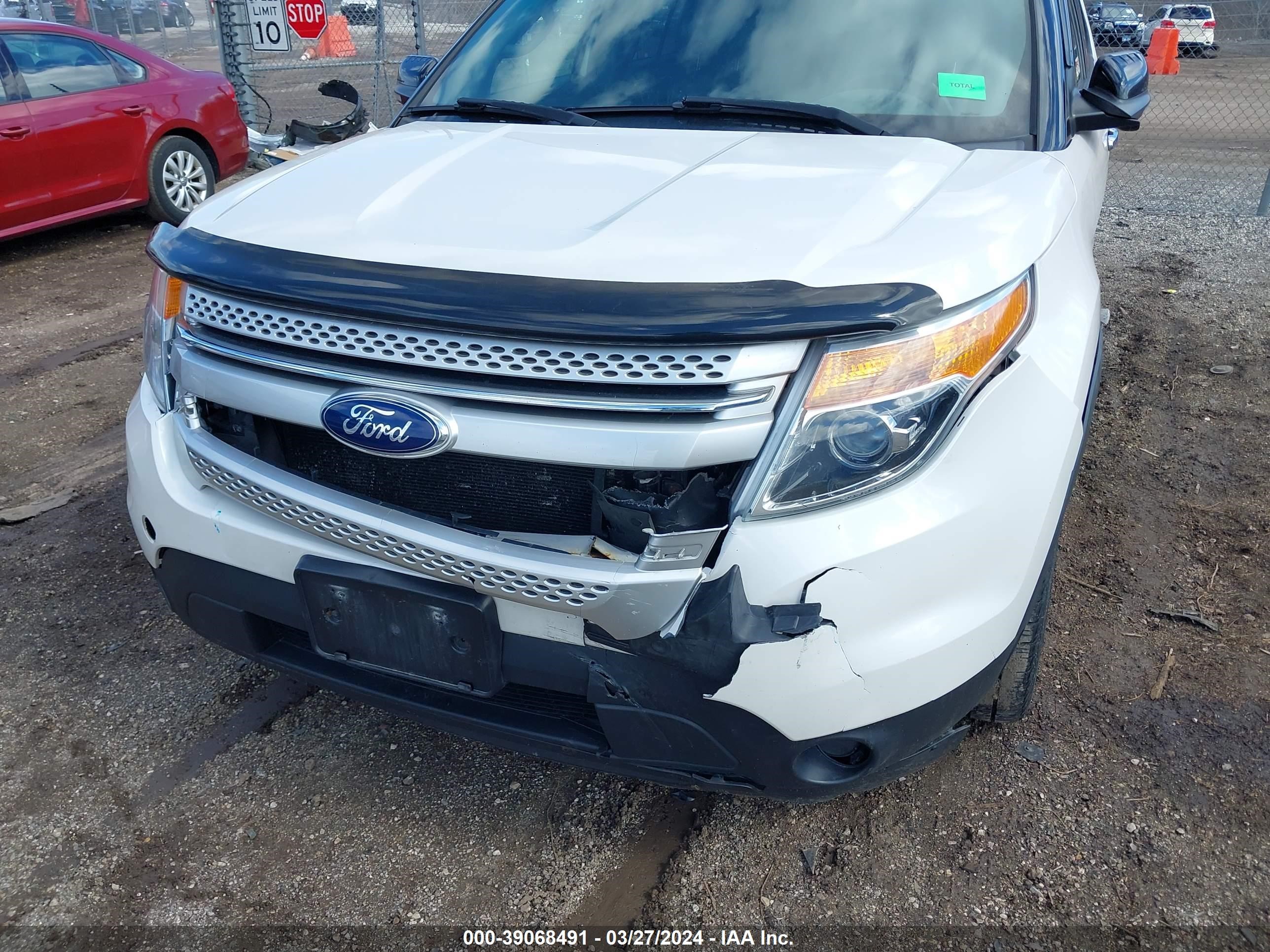 Photo 5 VIN: 1FM5K8D89DGA79160 - FORD EXPLORER 