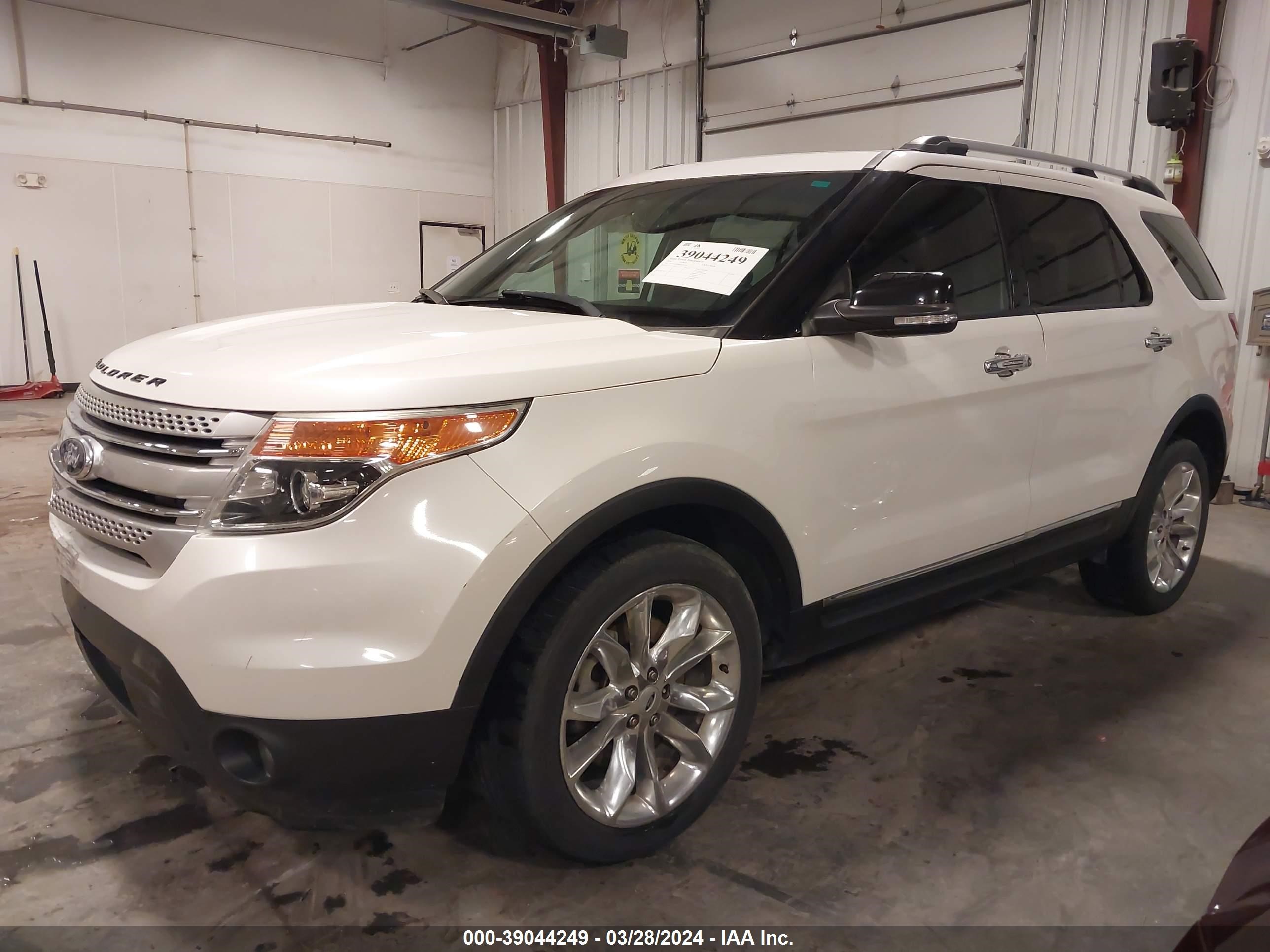 Photo 1 VIN: 1FM5K8D89EGB36359 - FORD EXPLORER 