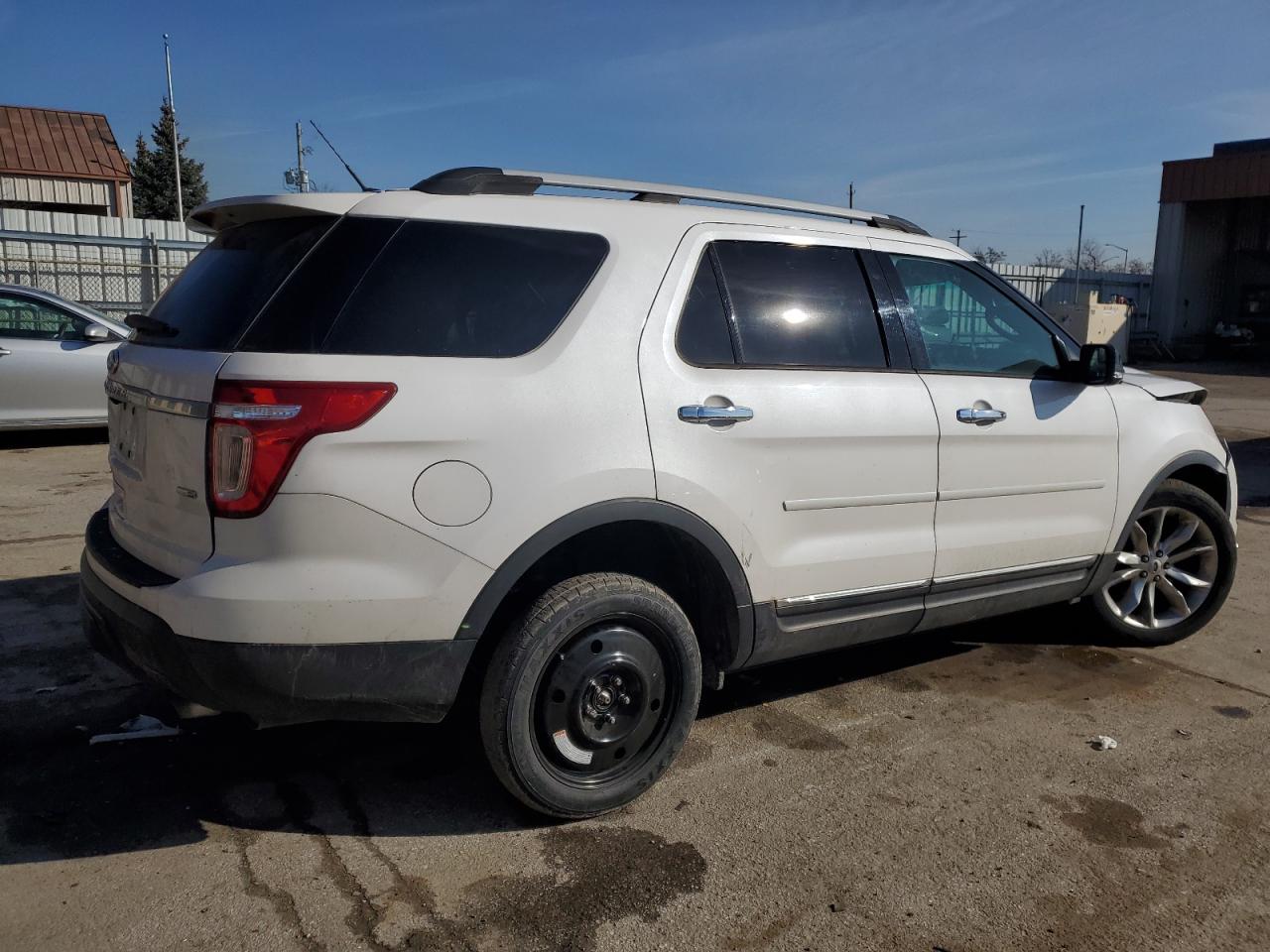 Photo 2 VIN: 1FM5K8D89EGC33576 - FORD EXPLORER 