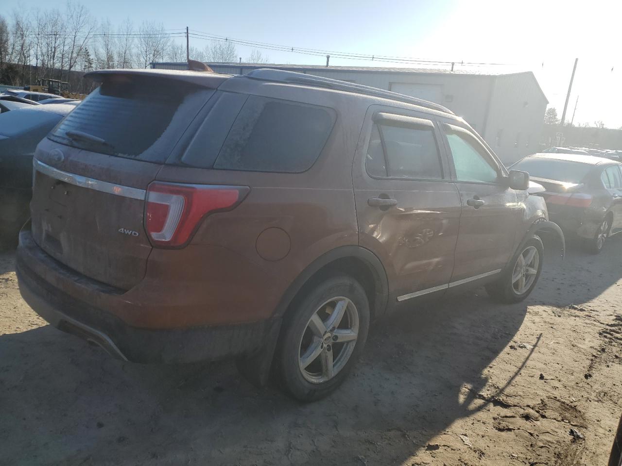 Photo 2 VIN: 1FM5K8D89HGB85484 - FORD EXPLORER 