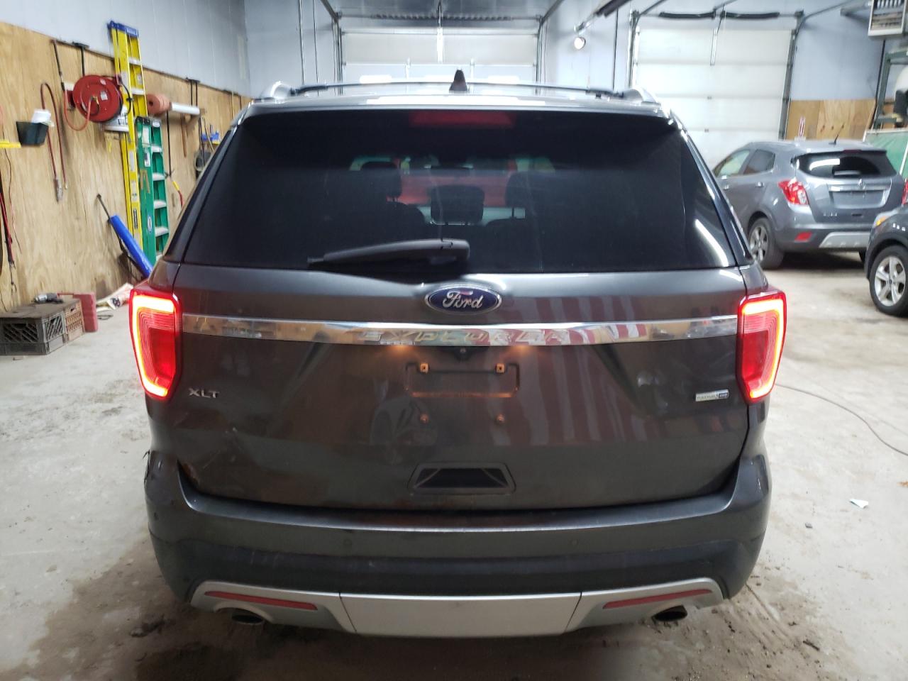 Photo 5 VIN: 1FM5K8D8XGGD25167 - FORD EXPLORER 