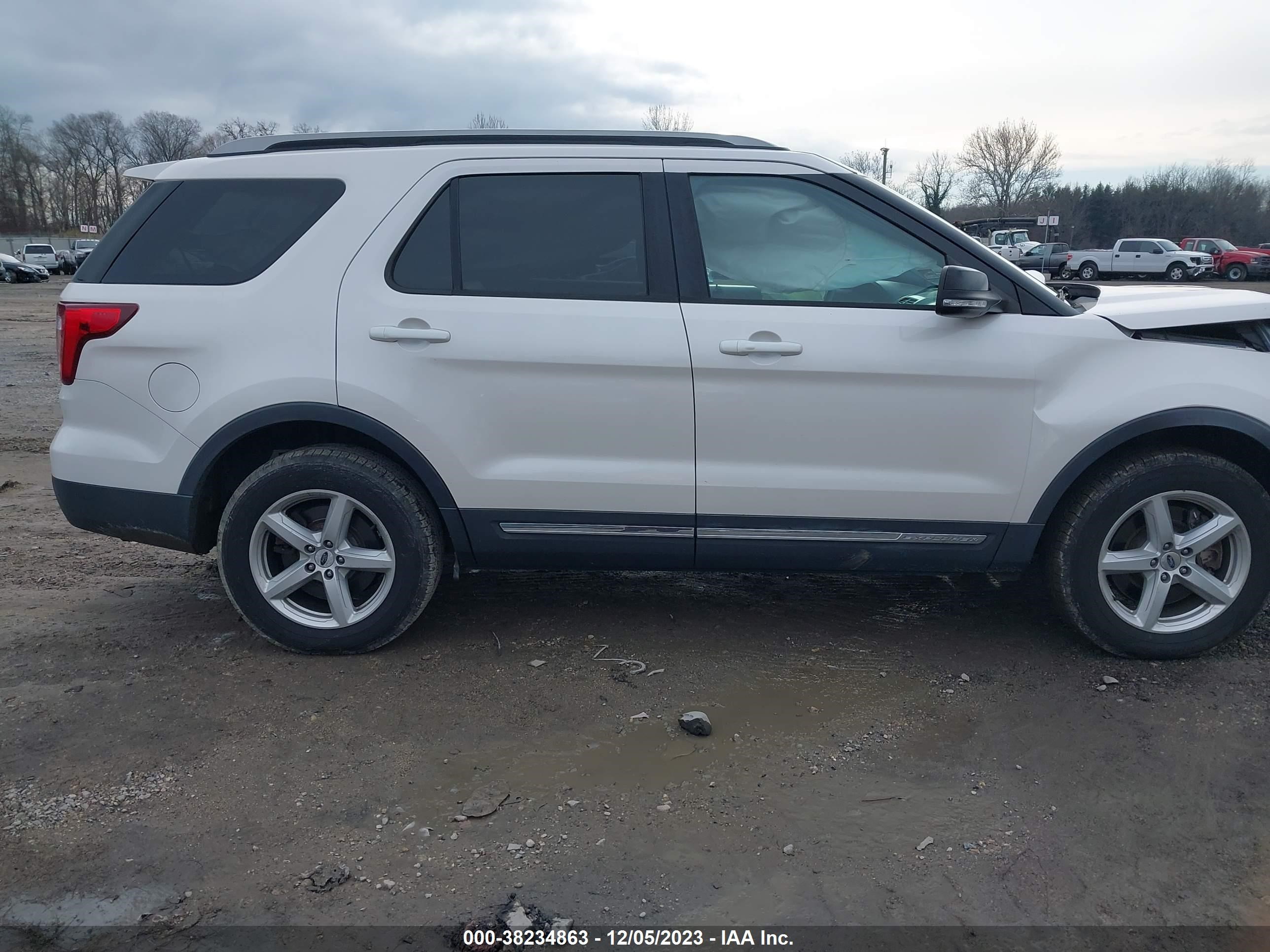 Photo 12 VIN: 1FM5K8D8XHGB75515 - FORD EXPLORER 