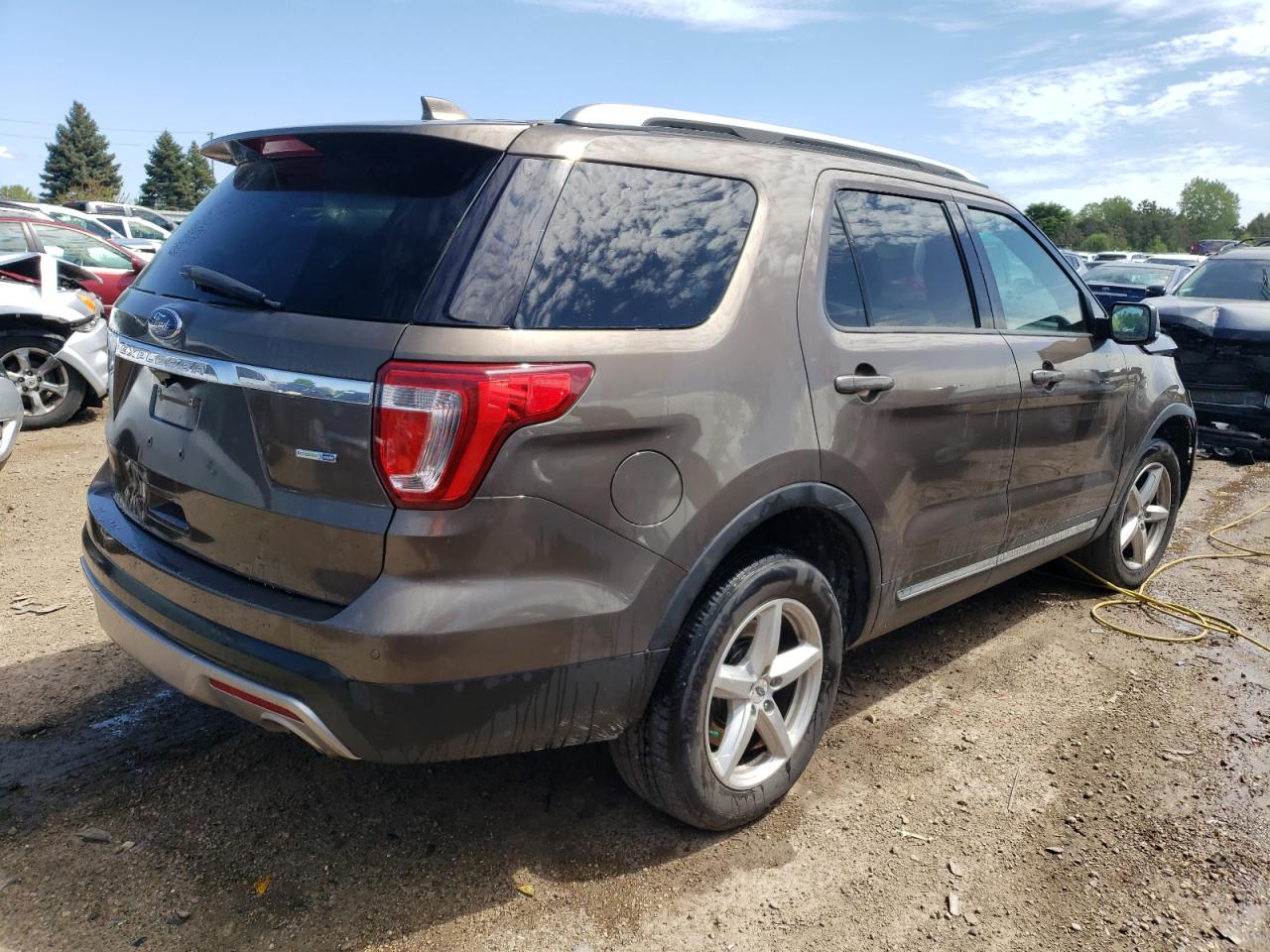 Photo 2 VIN: 1FM5K8DH4GGC32340 - FORD EXPLORER 