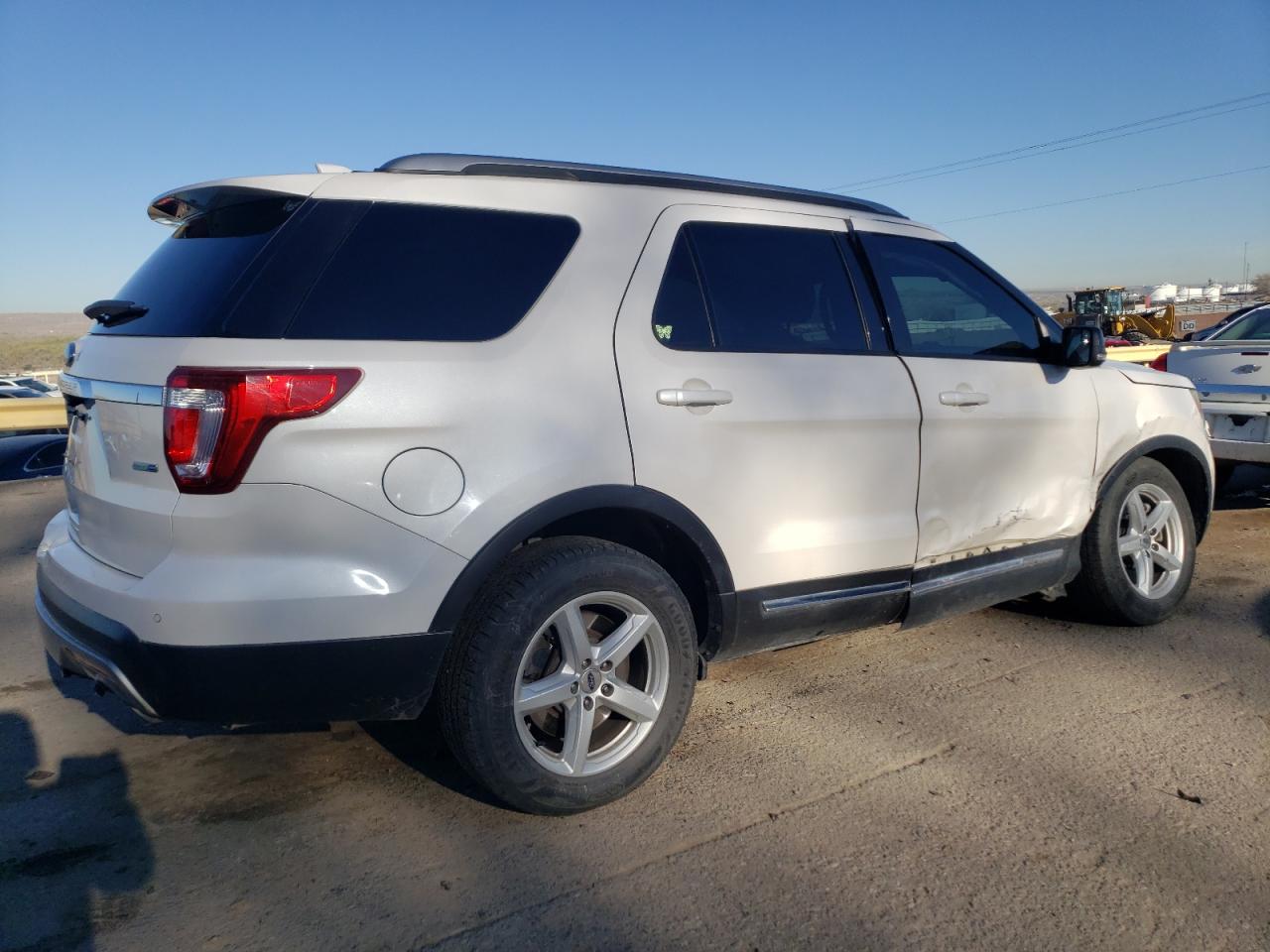 Photo 2 VIN: 1FM5K8DH8GGB86575 - FORD EXPLORER 